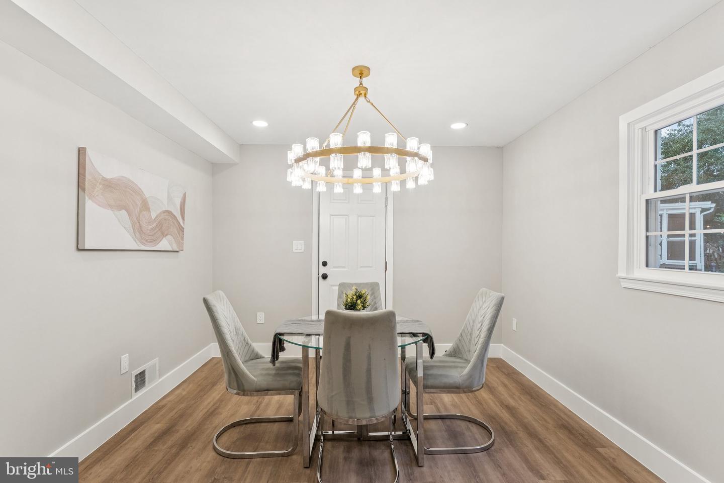 2308 CREEK DR, ALEXANDRIA, Virginia 22308, 5 Bedrooms Bedrooms, ,3 BathroomsBathrooms,Residential,For sale,2308 CREEK DR,VAFX2281350 MLS # VAFX2281350 2308 CREEK DR, ALEXANDRIA, Virginia 22308, 5 Bedrooms Bedrooms, ,3 BathroomsBathrooms,Residential,For sale,2308 CREEK DR,VAFX2281350 MLS # VAFX2281350