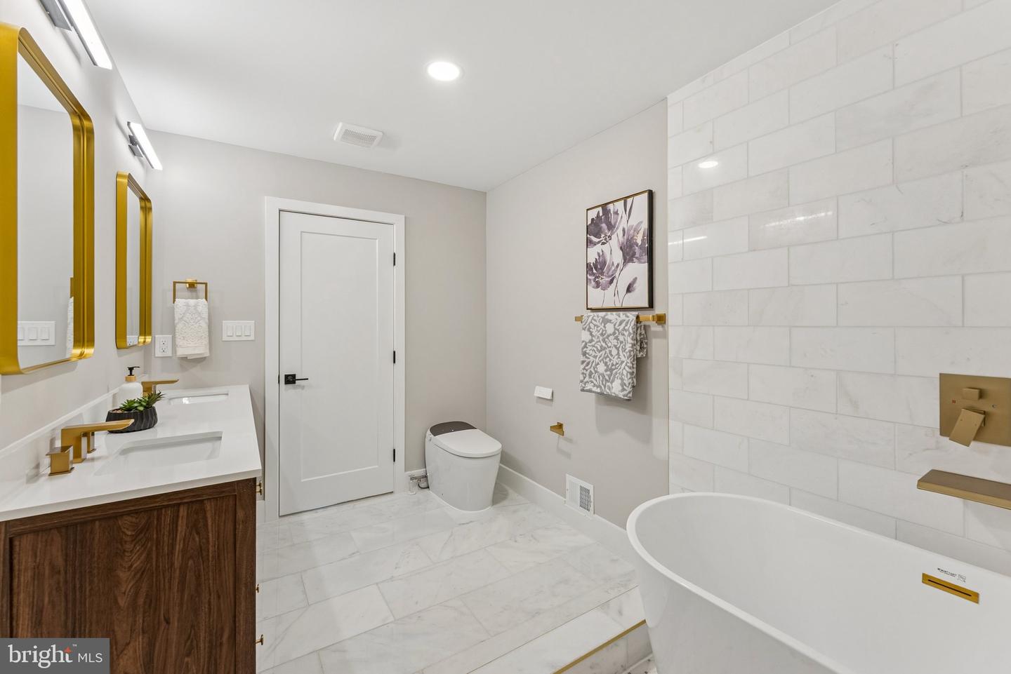 2308 CREEK DR, ALEXANDRIA, Virginia 22308, 5 Bedrooms Bedrooms, ,3 BathroomsBathrooms,Residential,For sale,2308 CREEK DR,VAFX2281350 MLS # VAFX2281350 2308 CREEK DR, ALEXANDRIA, Virginia 22308, 5 Bedrooms Bedrooms, ,3 BathroomsBathrooms,Residential,For sale,2308 CREEK DR,VAFX2281350 MLS # VAFX2281350