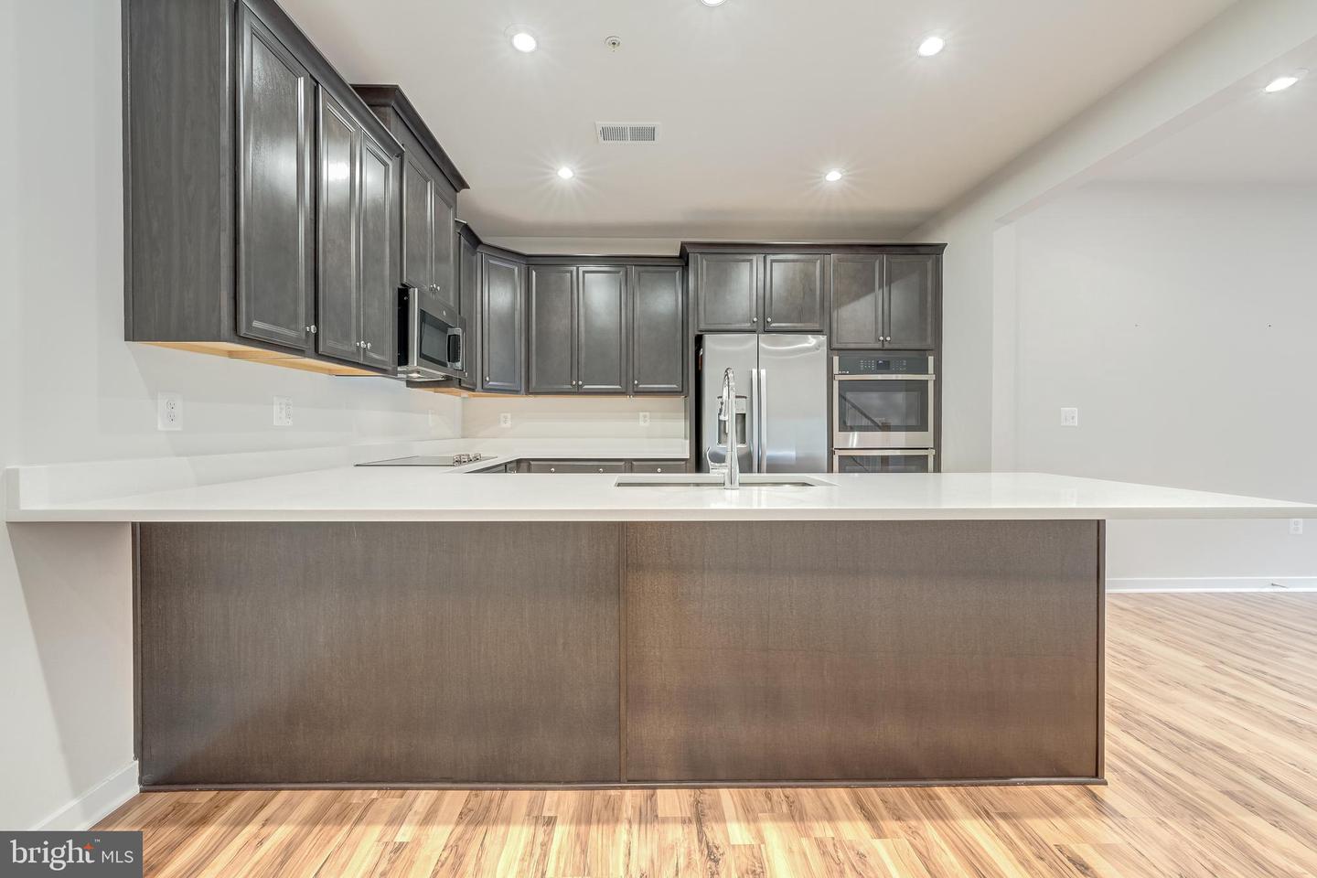 13504 INNOVATION STATION LOOP #2A, HERNDON, Virginia 20171, 3 Bedrooms Bedrooms, ,2 BathroomsBathrooms,Residential,For sale,13504 INNOVATION STATION LOOP #2A,VAFX2281354 MLS # VAFX2281354