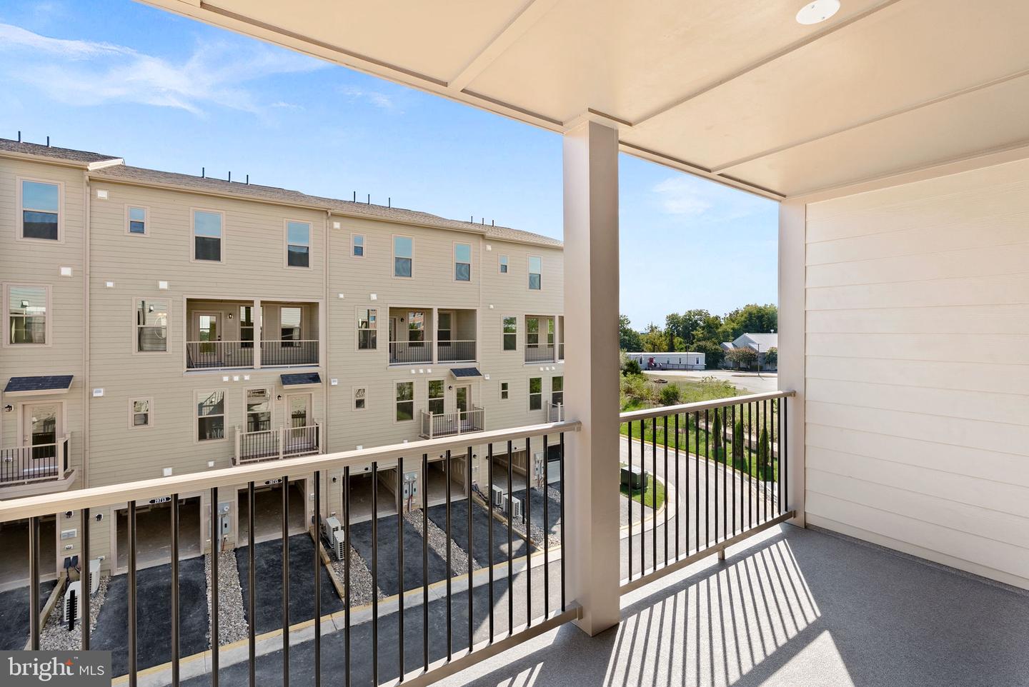 19717 MISTY MOSS SQ #1, ASHBURN, Virginia 20147, 3 Bedrooms Bedrooms, ,2 BathroomsBathrooms,Residential,For sale,19717 MISTY MOSS SQ #1,VALO2111924 MLS # VALO2111924