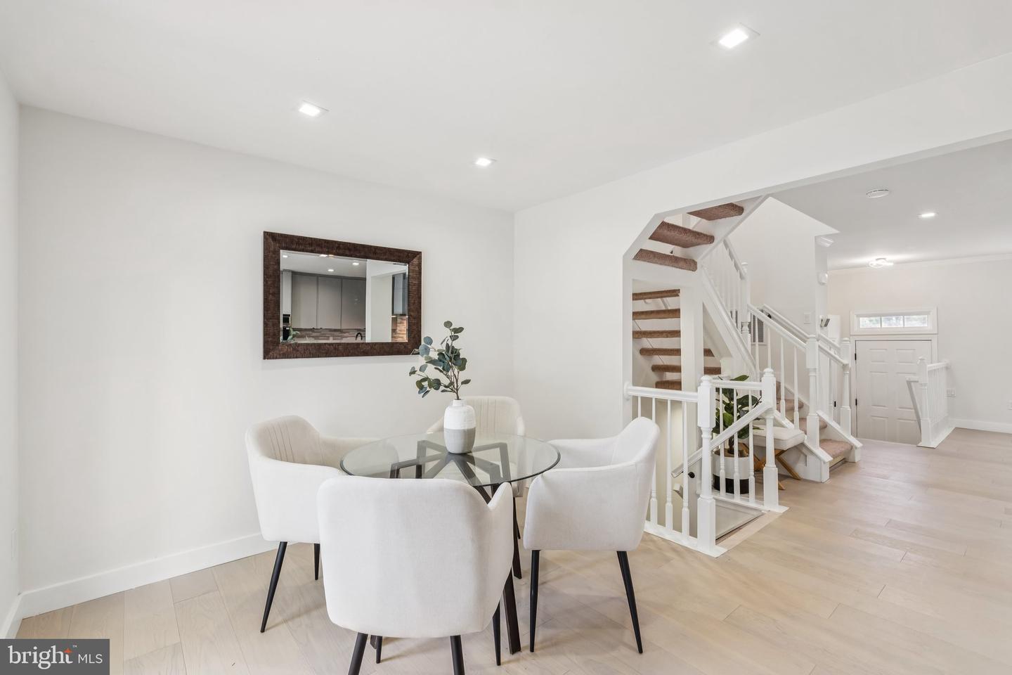 43501 POSTRAIL SQ, ASHBURN, Virginia 20147, 3 Bedrooms Bedrooms, 6 Rooms Rooms,2 BathroomsBathrooms,Residential,For sale,43501 POSTRAIL SQ,VALO2111936 MLS # VALO2111936