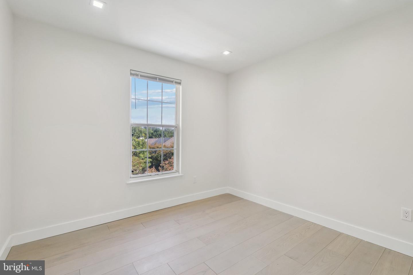 43501 POSTRAIL SQ, ASHBURN, Virginia 20147, 3 Bedrooms Bedrooms, 6 Rooms Rooms,2 BathroomsBathrooms,Residential,For sale,43501 POSTRAIL SQ,VALO2111936 MLS # VALO2111936