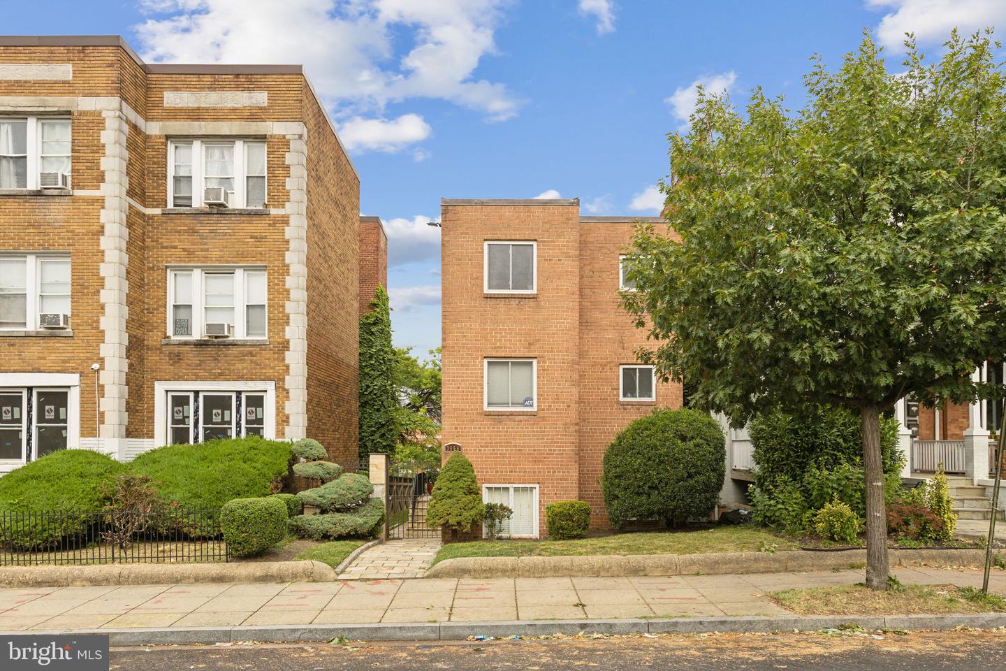 3656 NEW HAMPSHIRE AVE NW #3, WASHINGTON, District Of Columbia 20010, 1 Bedroom Bedrooms, ,1 BathroomBathrooms,Residential,For sale,3656 NEW HAMPSHIRE AVE NW #3,DCDC2233752 MLS # DCDC2233752 3656 NEW HAMPSHIRE AVE NW #3, WASHINGTON, District Of Columbia 20010, 1 Bedroom Bedrooms, ,1 BathroomBathrooms,Residential,For sale,3656 NEW HAMPSHIRE AVE NW #3,DCDC2233752 MLS # DCDC2233752