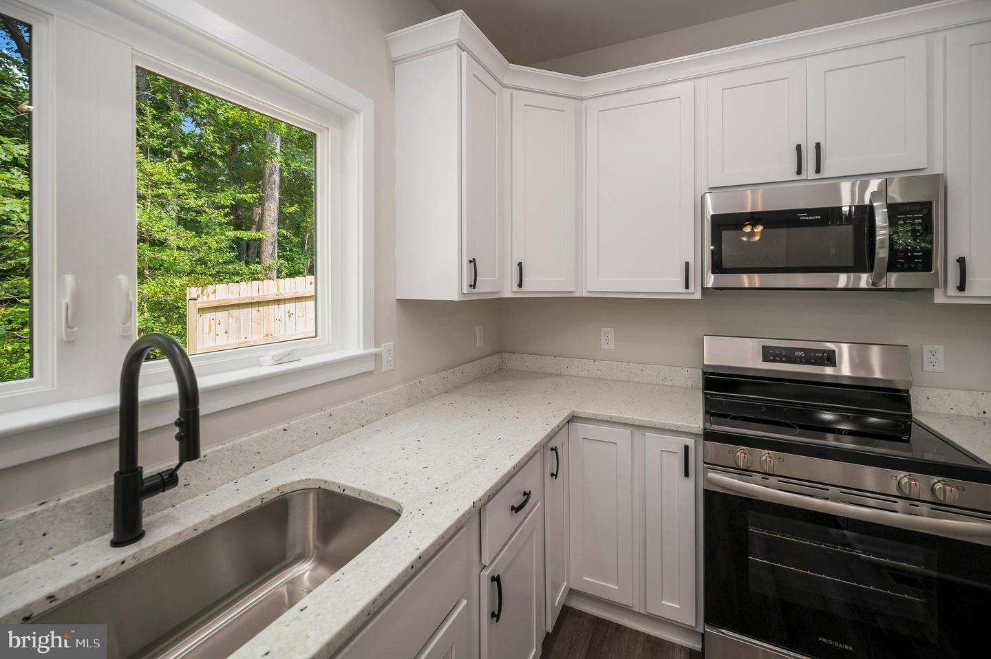 10602 GREENWOOD DR, SPOTSYLVANIA, Virginia 22553, 4 Bedrooms Bedrooms, ,2 BathroomsBathrooms,Residential,For sale,10602 GREENWOOD DR,VASP2037964 MLS # VASP2037964