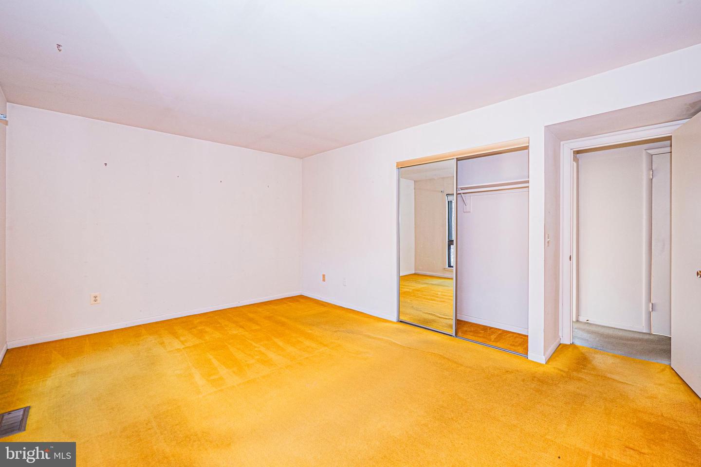 11879 BARREL COOPER CT, RESTON, Virginia 20191, 2 Bedrooms Bedrooms, ,1 BathroomBathrooms,Residential,For sale,11879 BARREL COOPER CT,VAFX2281304 MLS # VAFX2281304