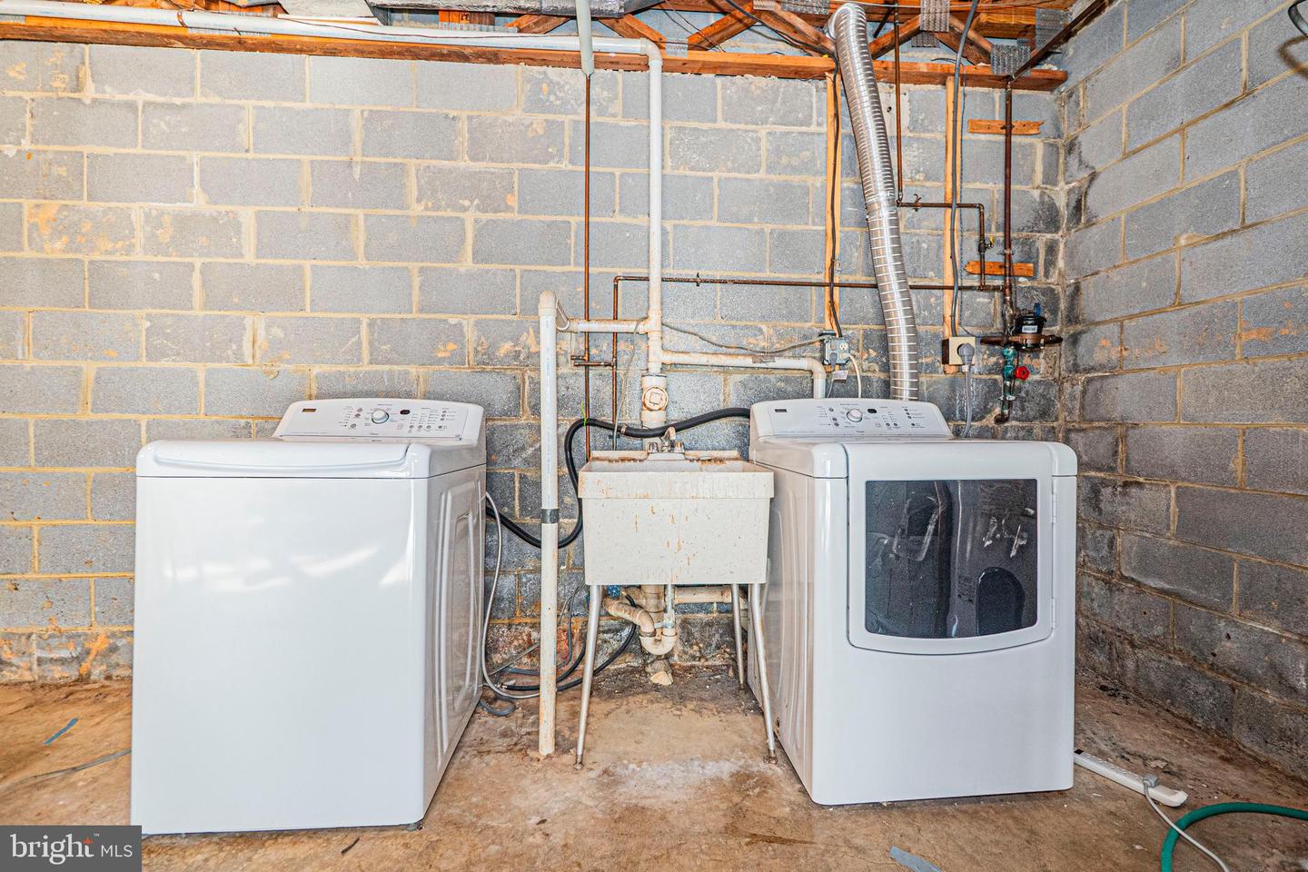 11879 BARREL COOPER CT, RESTON, Virginia 20191, 2 Bedrooms Bedrooms, ,1 BathroomBathrooms,Residential,For sale,11879 BARREL COOPER CT,VAFX2281304 MLS # VAFX2281304