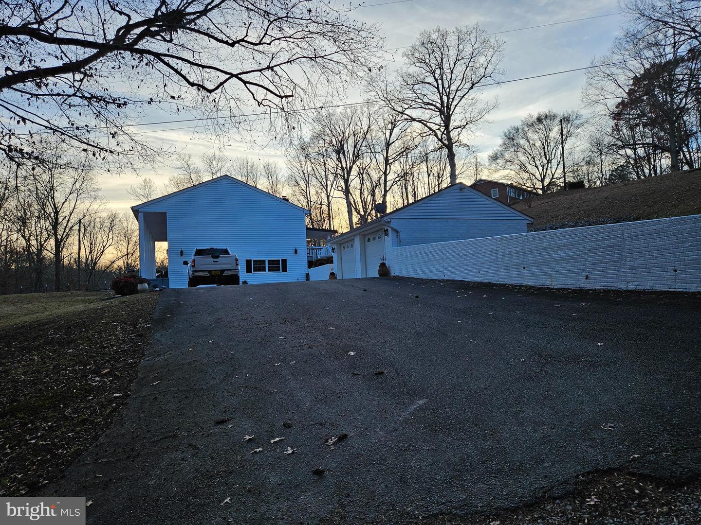 14464 LIPSCOMB HILL LN, MILFORD, Virginia 22514, 4 Bedrooms Bedrooms, 8 Rooms Rooms,3 BathroomsBathrooms,Residential,For sale,14464 LIPSCOMB HILL LN,VACV2009248 MLS # VACV2009248