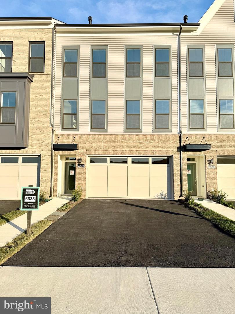 23630 WINTERDAY DR, ASHBURN, Virginia 20148, 3 Bedrooms Bedrooms, ,3 BathroomsBathrooms,Residential,For sale,23630 WINTERDAY DR,VALO2111914 MLS # VALO2111914