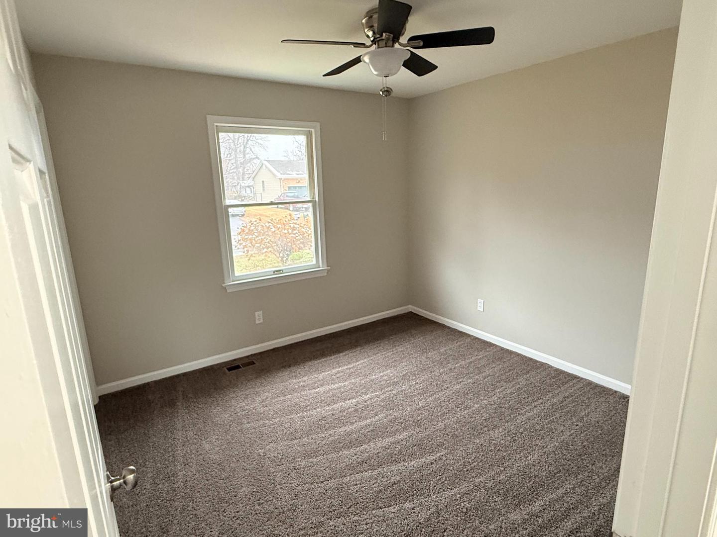 537 BUTTERNUT DR, FREDERICKSBURG, Virginia 22408, 3 Bedrooms Bedrooms, 7 Rooms Rooms,2 BathroomsBathrooms,Residential,For sale,537 BUTTERNUT DR,VASP2037946 MLS # VASP2037946