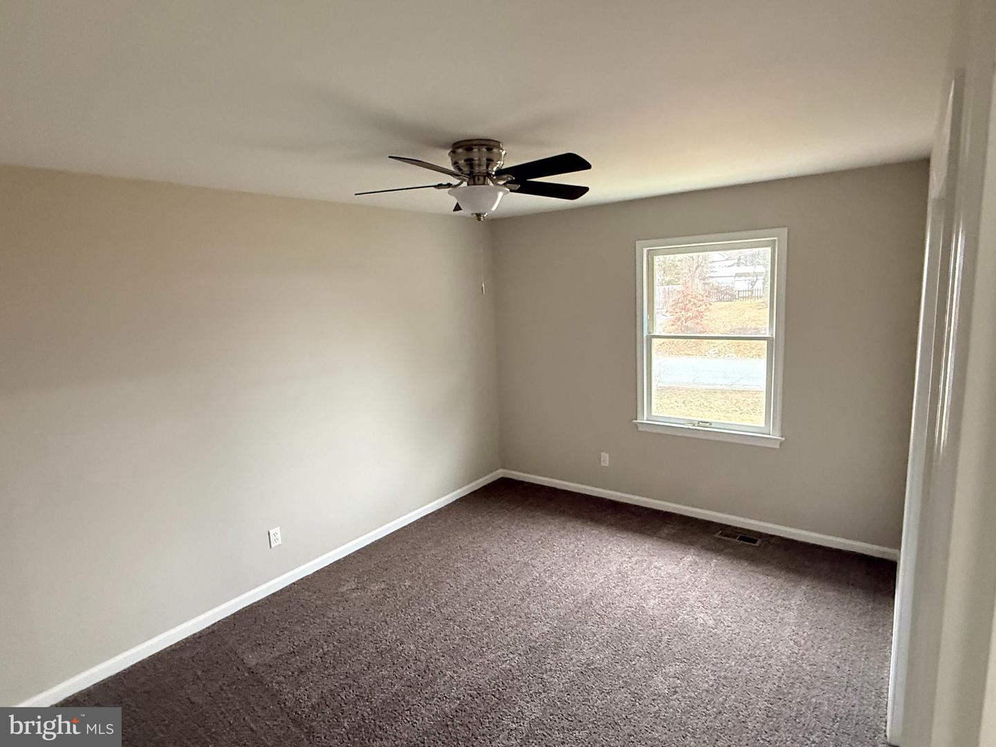 537 BUTTERNUT DR, FREDERICKSBURG, Virginia 22408, 3 Bedrooms Bedrooms, 7 Rooms Rooms,2 BathroomsBathrooms,Residential,For sale,537 BUTTERNUT DR,VASP2037946 MLS # VASP2037946