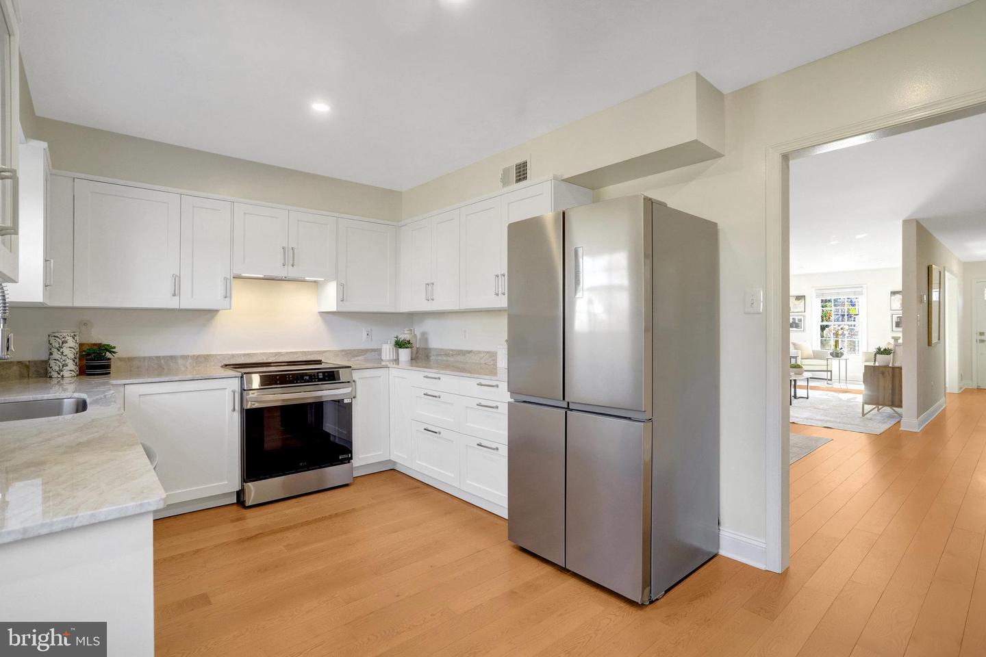 216 DUNCAN AVE, ALEXANDRIA, Virginia 22301, 3 Bedrooms Bedrooms, ,2 BathroomsBathrooms,Residential,For sale,216 DUNCAN AVE,VAAX2038774 MLS # VAAX2038774