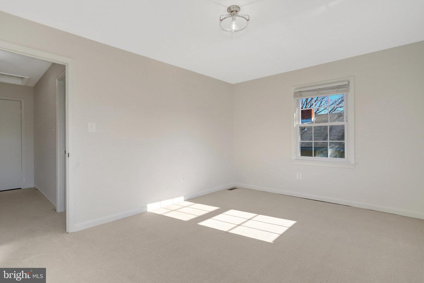 216 DUNCAN AVE, ALEXANDRIA, Virginia 22301, 3 Bedrooms Bedrooms, ,2 BathroomsBathrooms,Residential,For sale,216 DUNCAN AVE,VAAX2038774 MLS # VAAX2038774