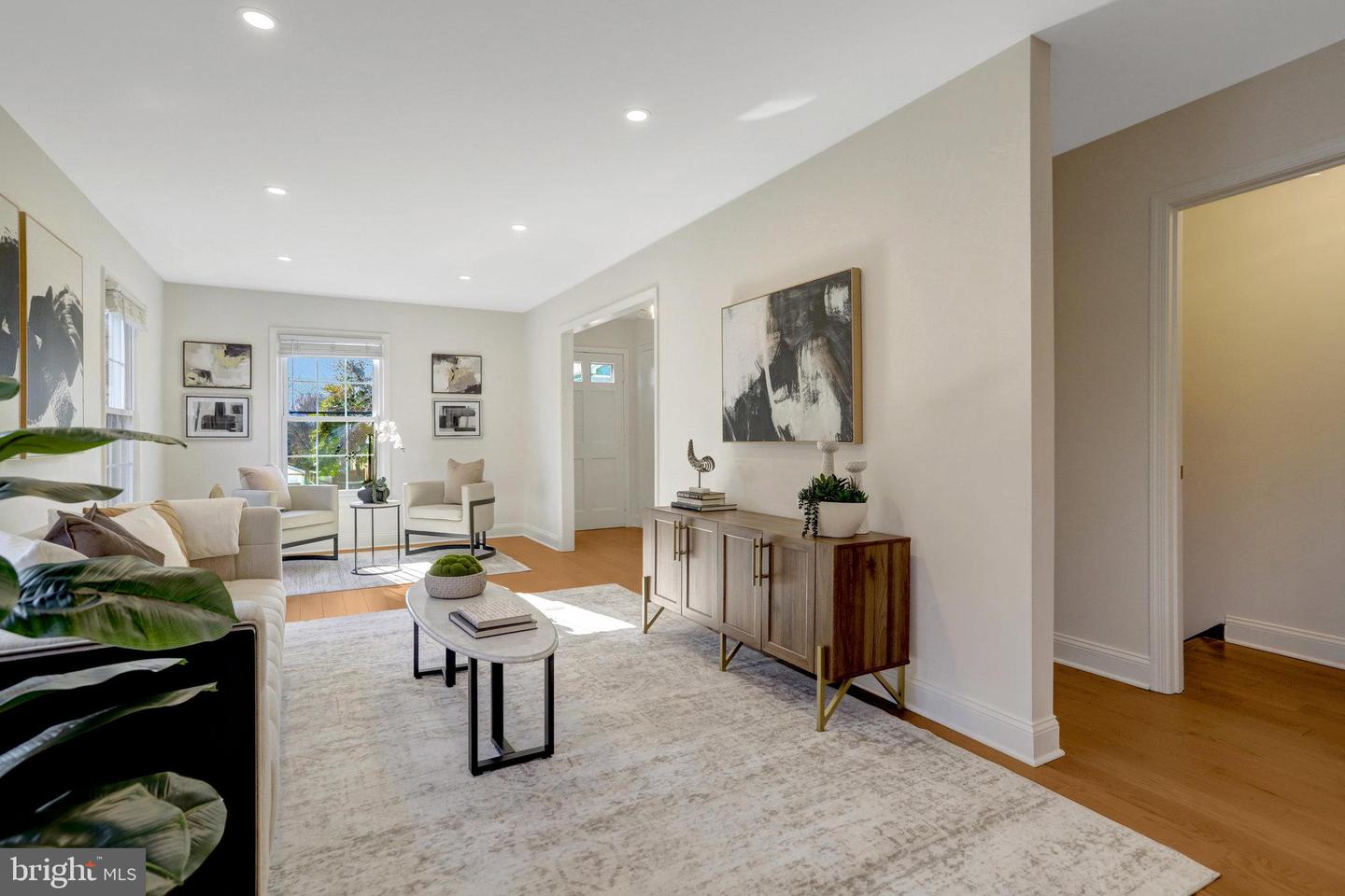 216 DUNCAN AVE, ALEXANDRIA, Virginia 22301, 3 Bedrooms Bedrooms, ,2 BathroomsBathrooms,Residential,For sale,216 DUNCAN AVE,VAAX2038774 MLS # VAAX2038774