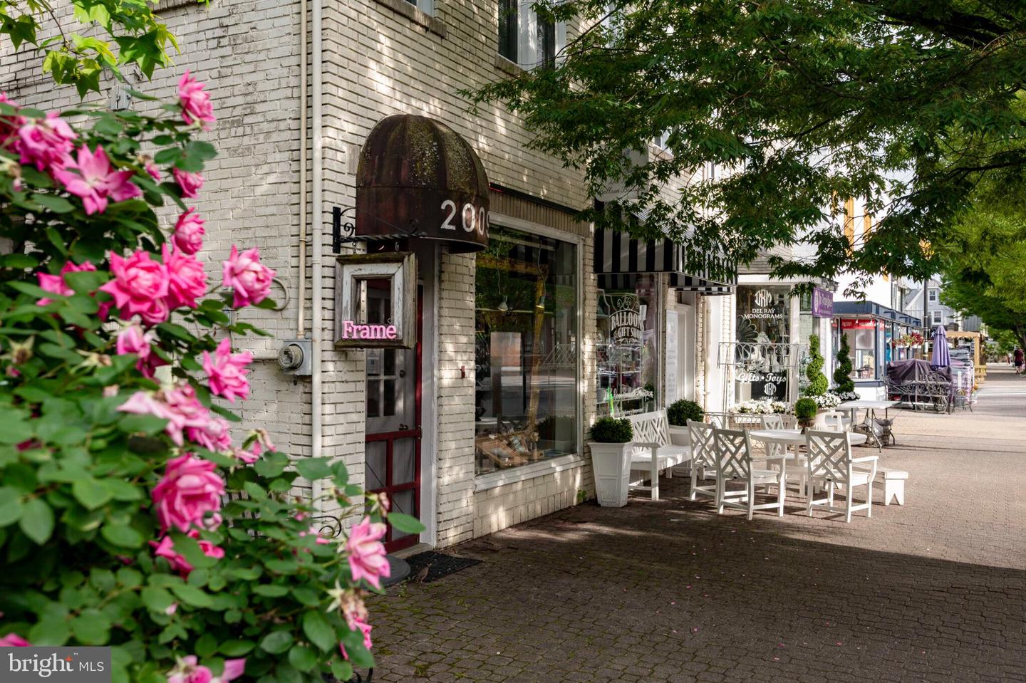 216 DUNCAN AVE, ALEXANDRIA, Virginia 22301, 3 Bedrooms Bedrooms, ,2 BathroomsBathrooms,Residential,For sale,216 DUNCAN AVE,VAAX2038774 MLS # VAAX2038774