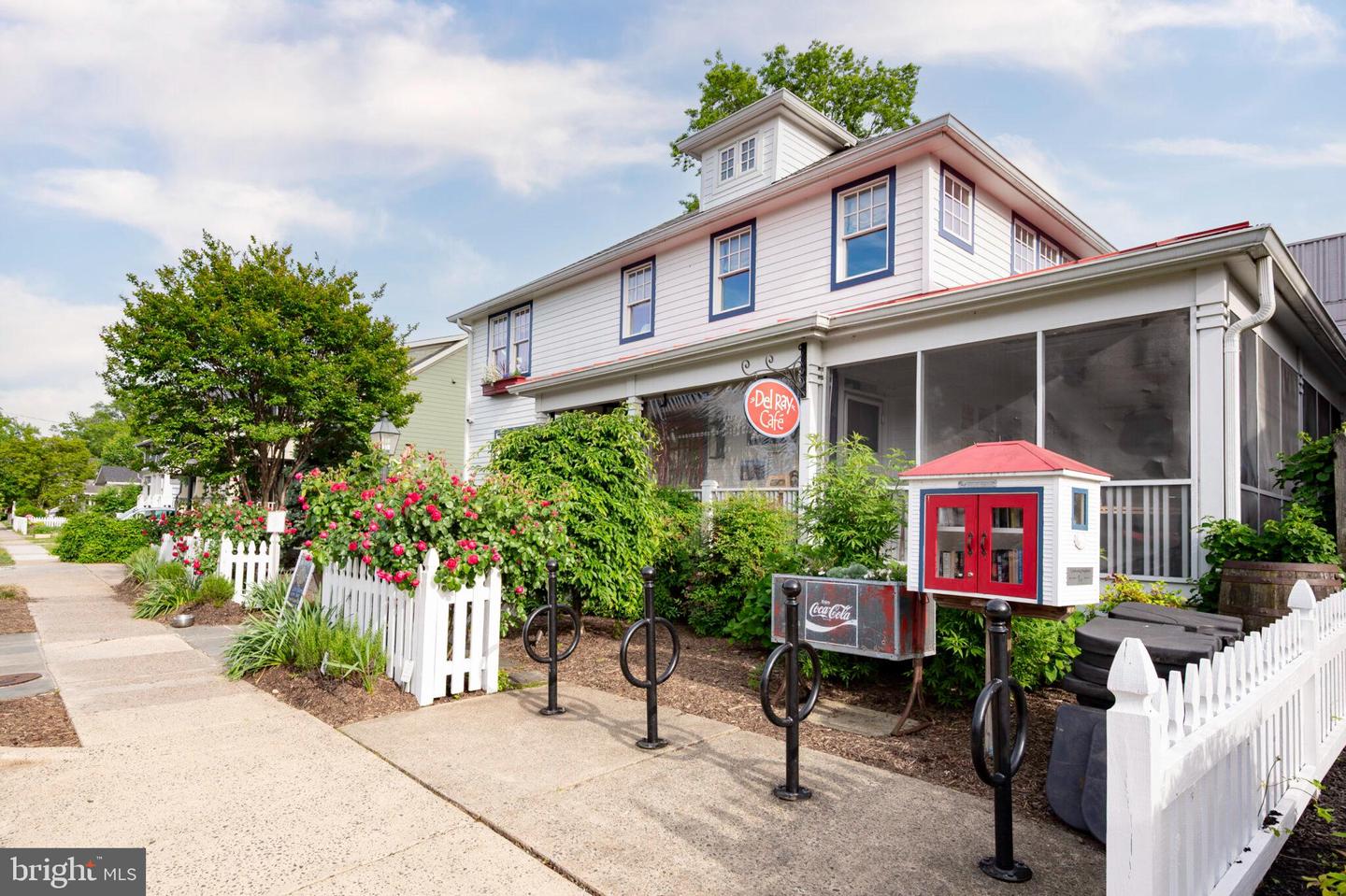 216 DUNCAN AVE, ALEXANDRIA, Virginia 22301, 3 Bedrooms Bedrooms, ,2 BathroomsBathrooms,Residential,For sale,216 DUNCAN AVE,VAAX2038774 MLS # VAAX2038774