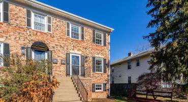 216 DUNCAN AVE, ALEXANDRIA, Virginia 22301, 3 Bedrooms Bedrooms, ,2 BathroomsBathrooms,Residential,For sale,216 DUNCAN AVE,VAAX2038774 MLS # VAAX2038774