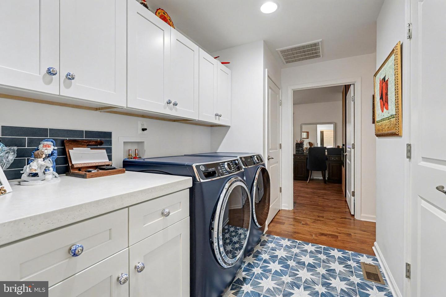 11514 LIGHT LN, SPOTSYLVANIA, Virginia 22551, 3 Bedrooms Bedrooms, ,3 BathroomsBathrooms,Residential,For sale,11514 LIGHT LN,VASP2030994 MLS # VASP2030994