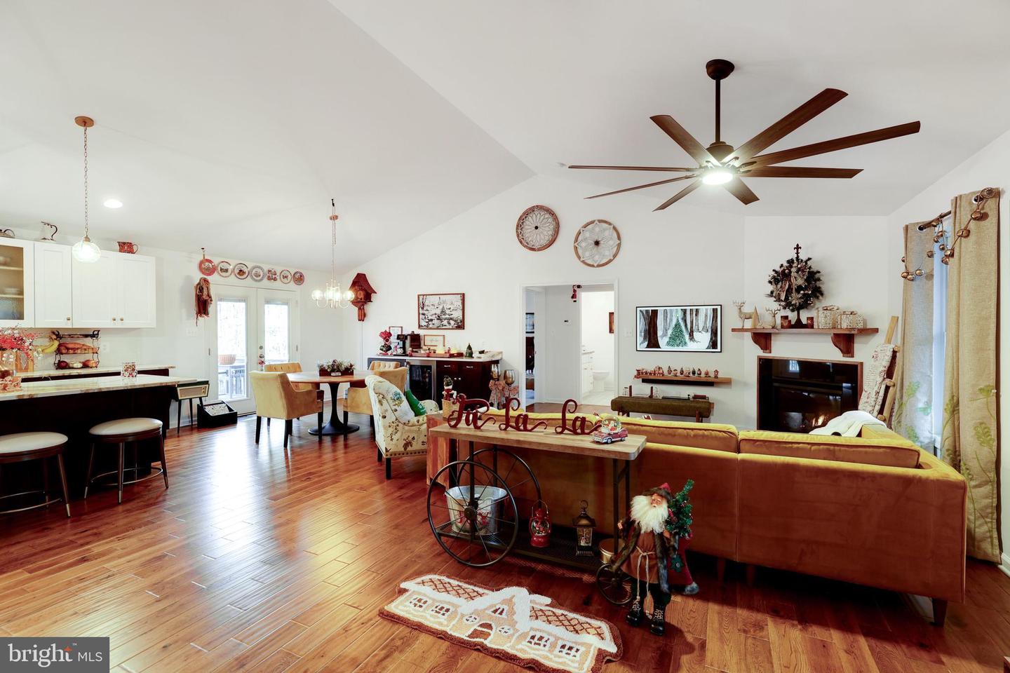 11514 LIGHT LN, SPOTSYLVANIA, Virginia 22551, 3 Bedrooms Bedrooms, ,3 BathroomsBathrooms,Residential,For sale,11514 LIGHT LN,VASP2030994 MLS # VASP2030994