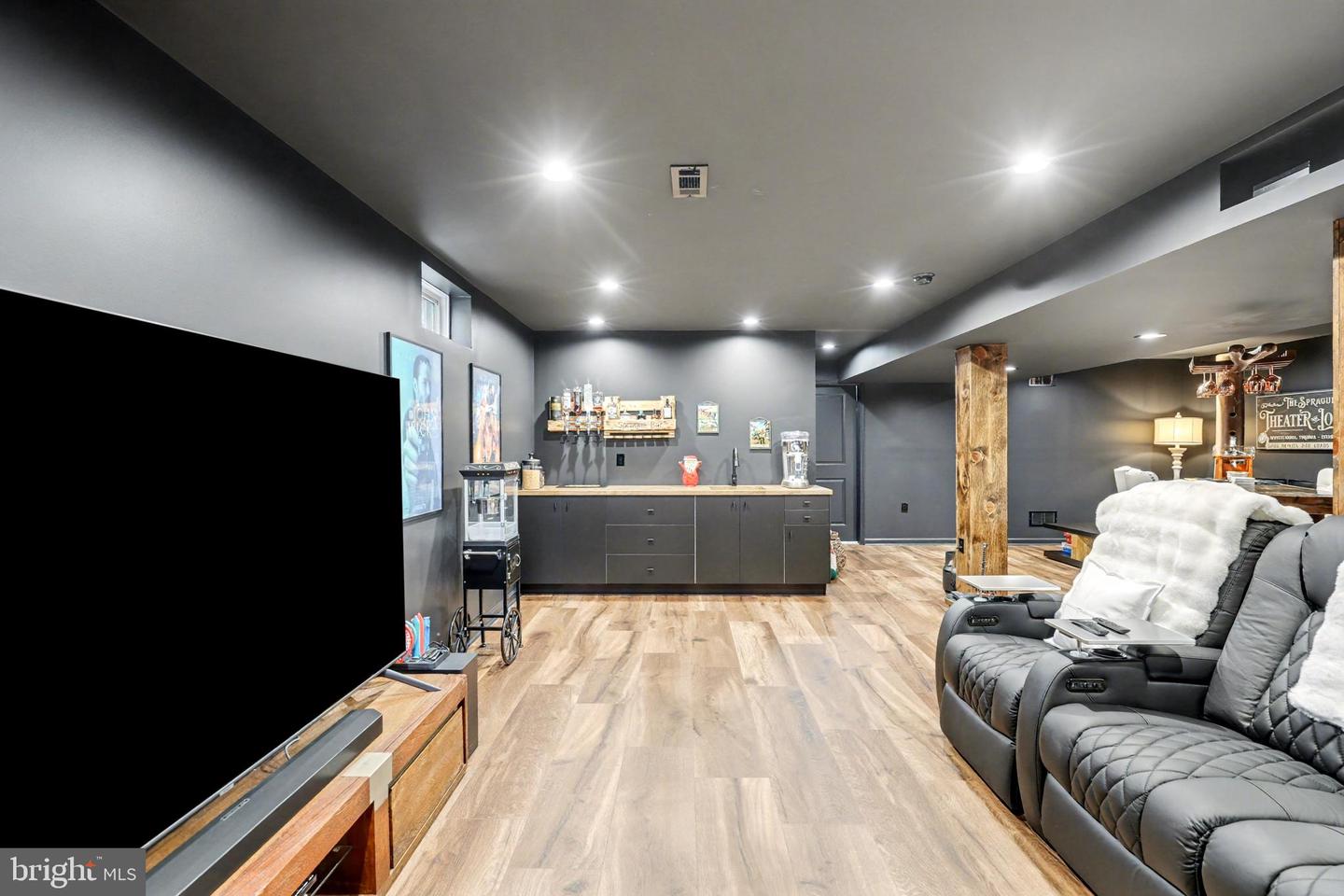 11514 LIGHT LN, SPOTSYLVANIA, Virginia 22551, 3 Bedrooms Bedrooms, ,3 BathroomsBathrooms,Residential,For sale,11514 LIGHT LN,VASP2030994 MLS # VASP2030994