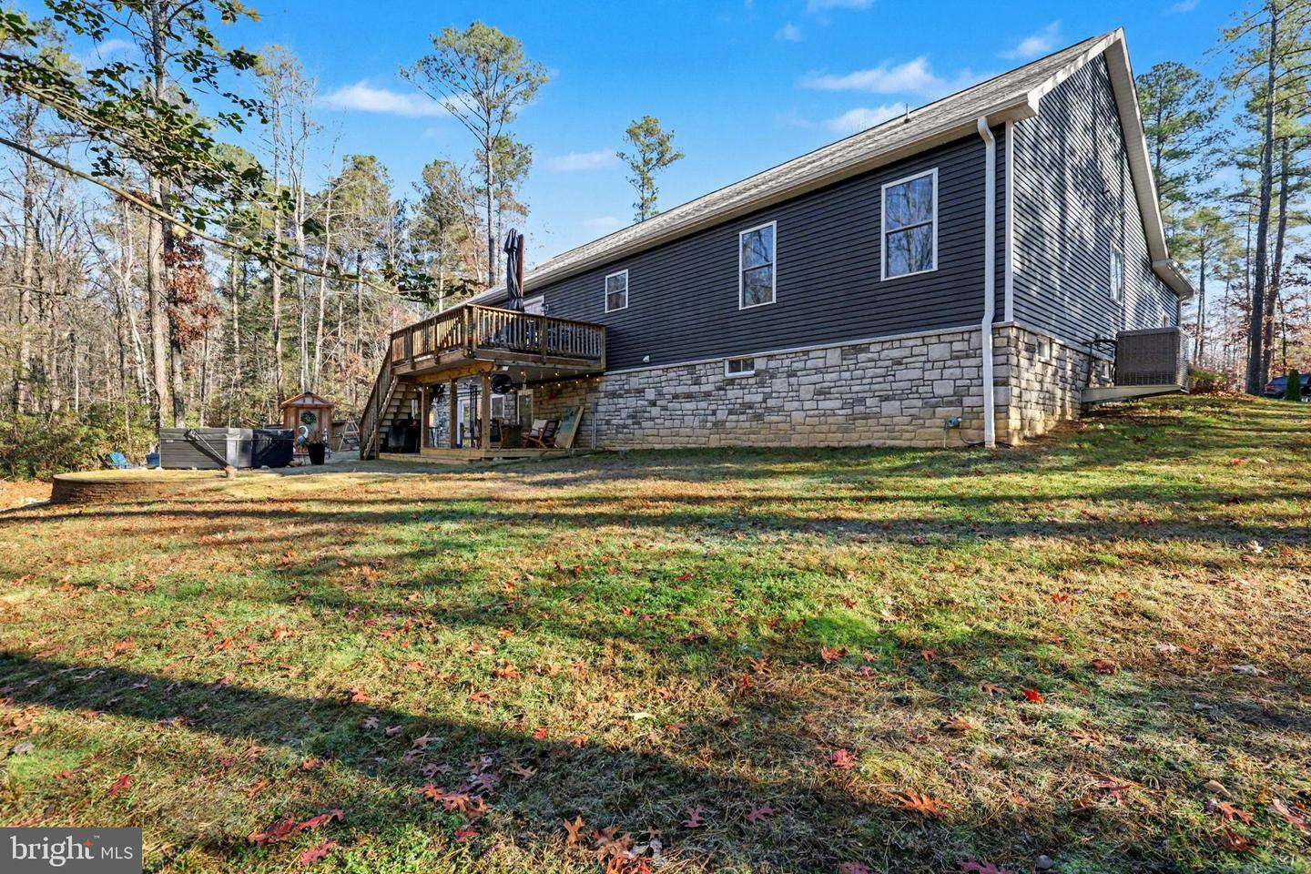 11514 LIGHT LN, SPOTSYLVANIA, Virginia 22551, 3 Bedrooms Bedrooms, ,3 BathroomsBathrooms,Residential,For sale,11514 LIGHT LN,VASP2030994 MLS # VASP2030994