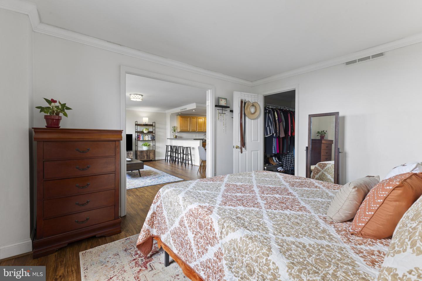 4600 DUKE ST #613, ALEXANDRIA, Virginia 22304, 2 Bedrooms Bedrooms, ,1 BathroomBathrooms,Residential,For sale,4600 DUKE ST #613,VAAX2043528 MLS # VAAX2043528