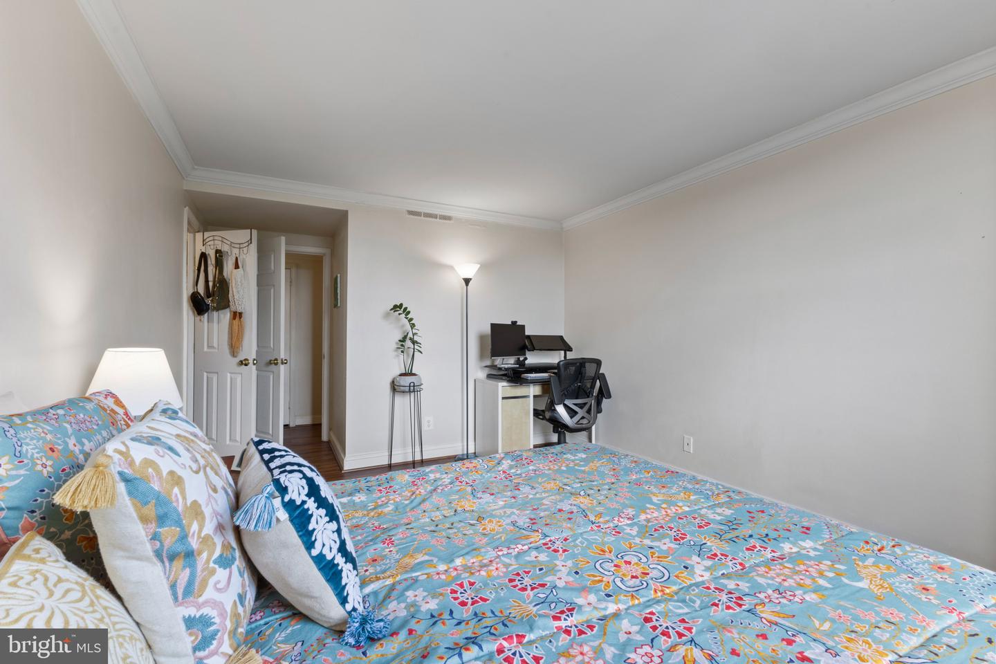 4600 DUKE ST #613, ALEXANDRIA, Virginia 22304, 2 Bedrooms Bedrooms, ,1 BathroomBathrooms,Residential,For sale,4600 DUKE ST #613,VAAX2043528 MLS # VAAX2043528