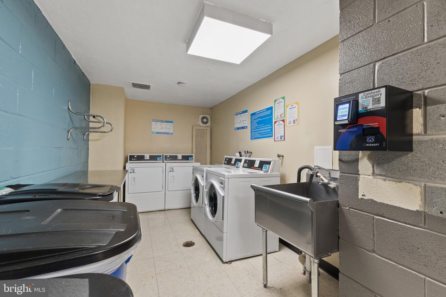 4600 DUKE ST #613, ALEXANDRIA, Virginia 22304, 2 Bedrooms Bedrooms, ,1 BathroomBathrooms,Residential,For sale,4600 DUKE ST #613,VAAX2043528 MLS # VAAX2043528