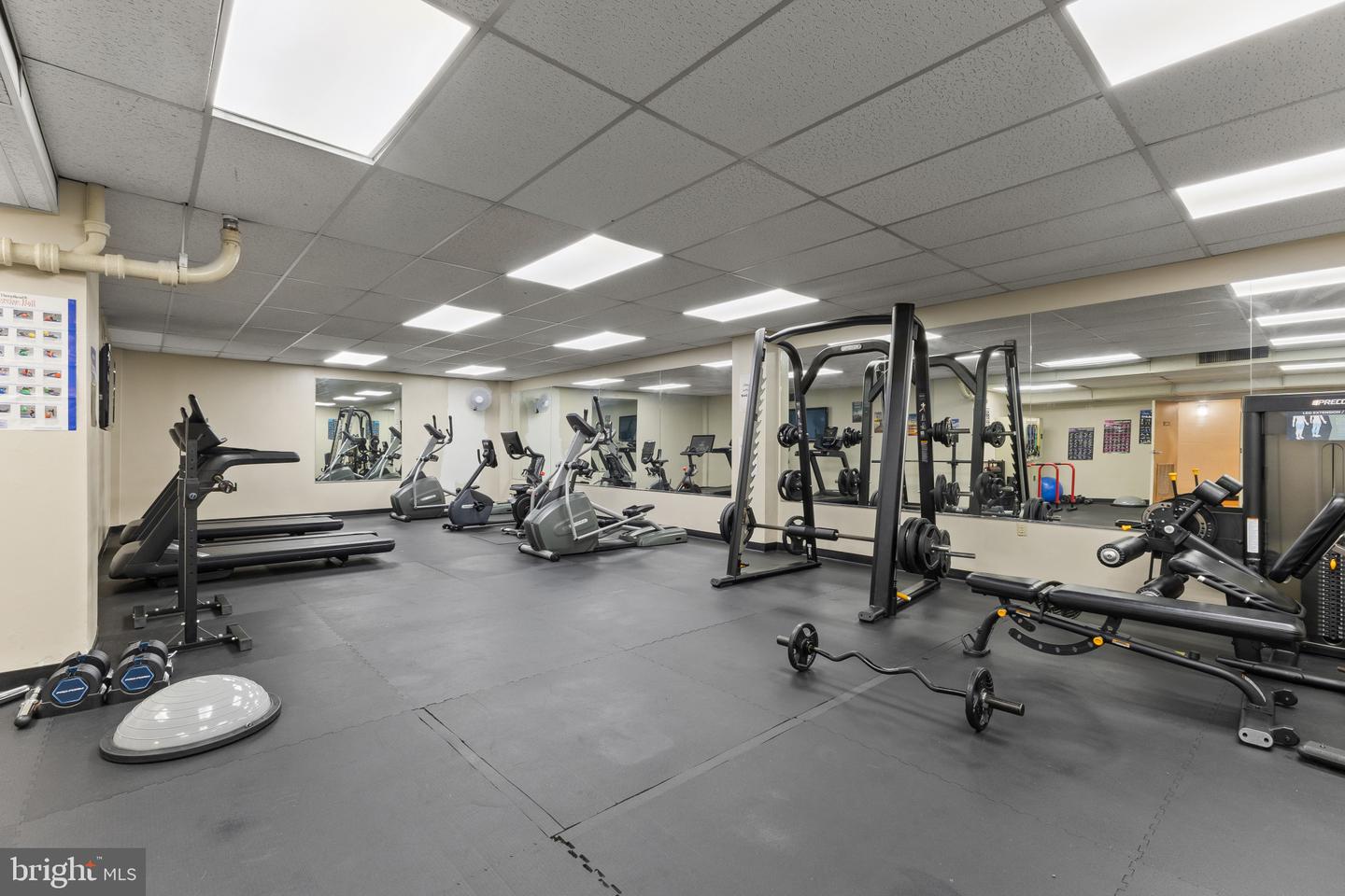 4600 DUKE ST #613, ALEXANDRIA, Virginia 22304, 2 Bedrooms Bedrooms, ,1 BathroomBathrooms,Residential,For sale,4600 DUKE ST #613,VAAX2043528 MLS # VAAX2043528