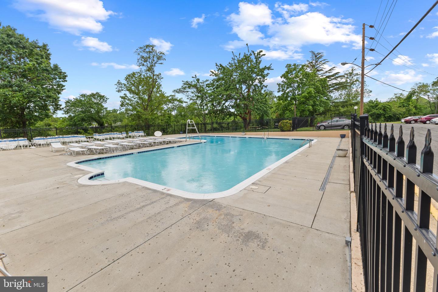 4600 DUKE ST #613, ALEXANDRIA, Virginia 22304, 2 Bedrooms Bedrooms, ,1 BathroomBathrooms,Residential,For sale,4600 DUKE ST #613,VAAX2043528 MLS # VAAX2043528