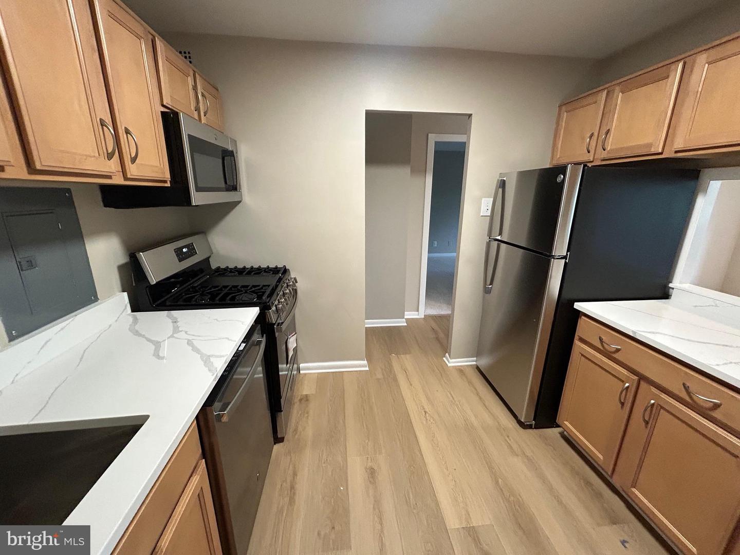 5340 HOLMES RUN PKWY #217, ALEXANDRIA, Virginia 22304, 1 Bedroom Bedrooms, ,1 BathroomBathrooms,Residential,For sale,5340 HOLMES RUN PKWY #217,VAAX2045600 MLS # VAAX2045600