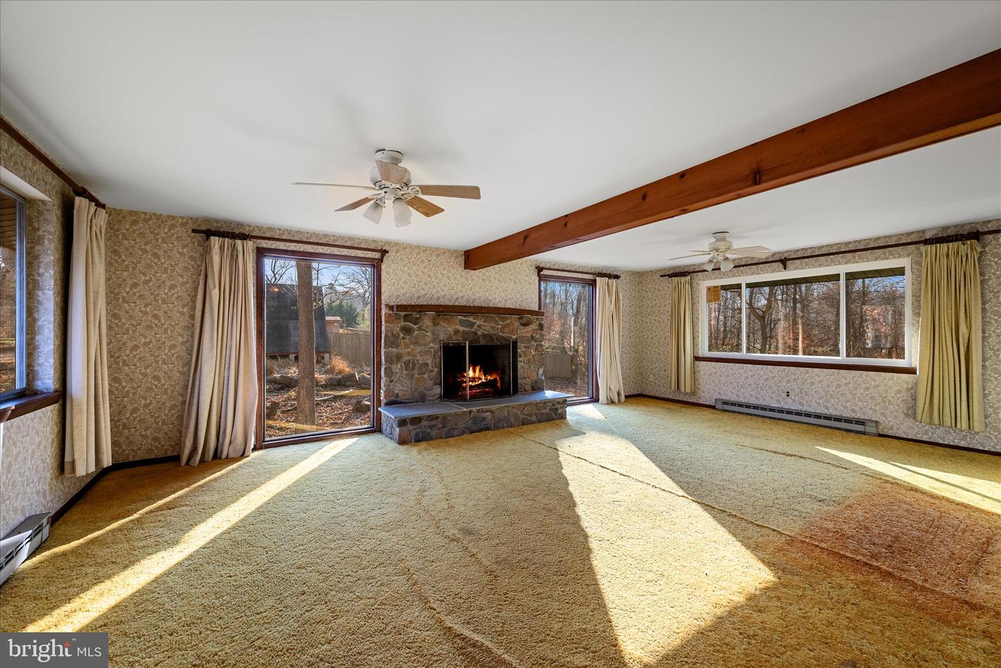 179 RIVER PARK LN, BLUEMONT, Virginia 20135, 5 Bedrooms Bedrooms, 11 Rooms Rooms,3 BathroomsBathrooms,Residential,For sale,179 RIVER PARK LN,VACL2003800 MLS # VACL2003800