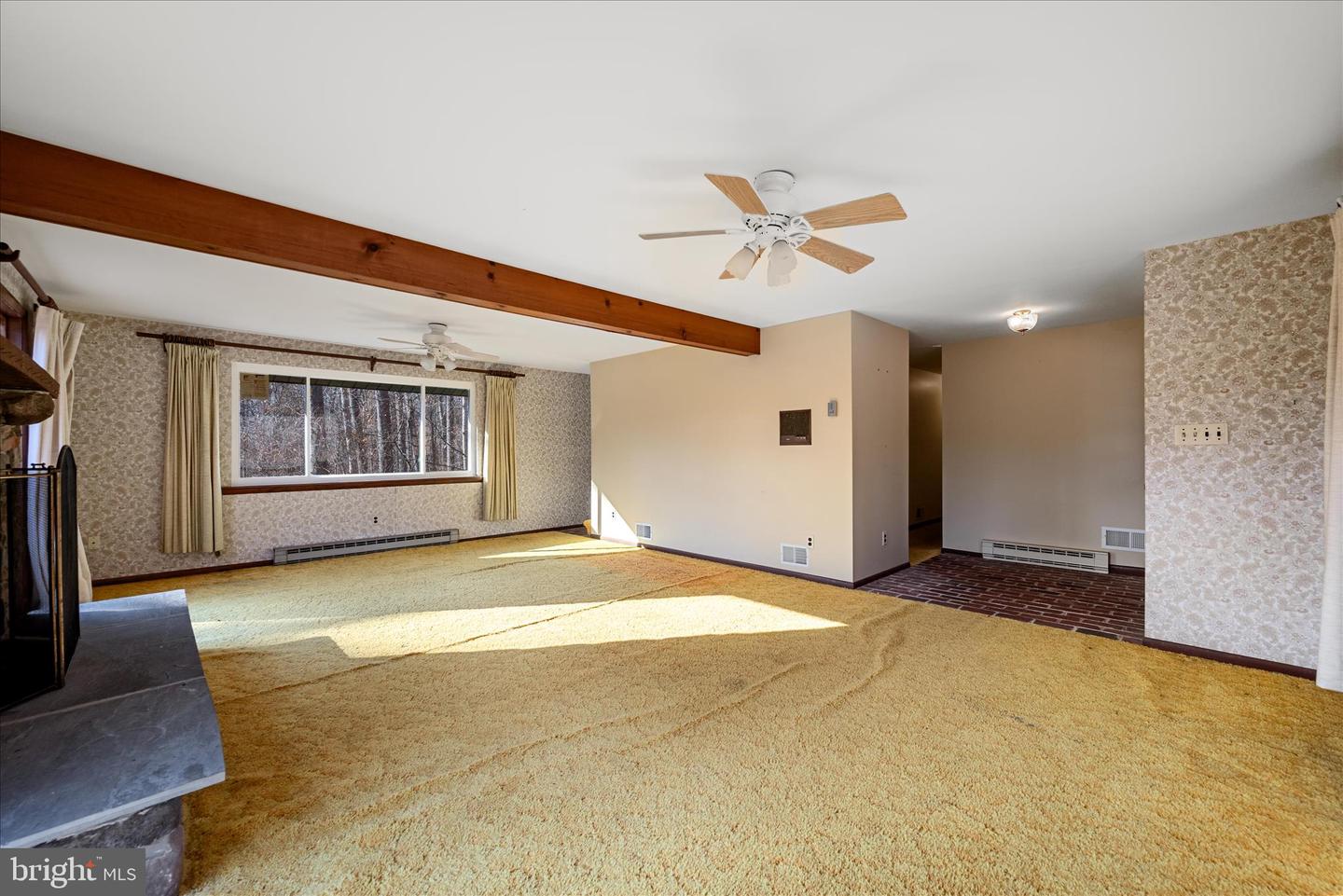 179 RIVER PARK LN, BLUEMONT, Virginia 20135, 5 Bedrooms Bedrooms, 11 Rooms Rooms,3 BathroomsBathrooms,Residential,For sale,179 RIVER PARK LN,VACL2003800 MLS # VACL2003800