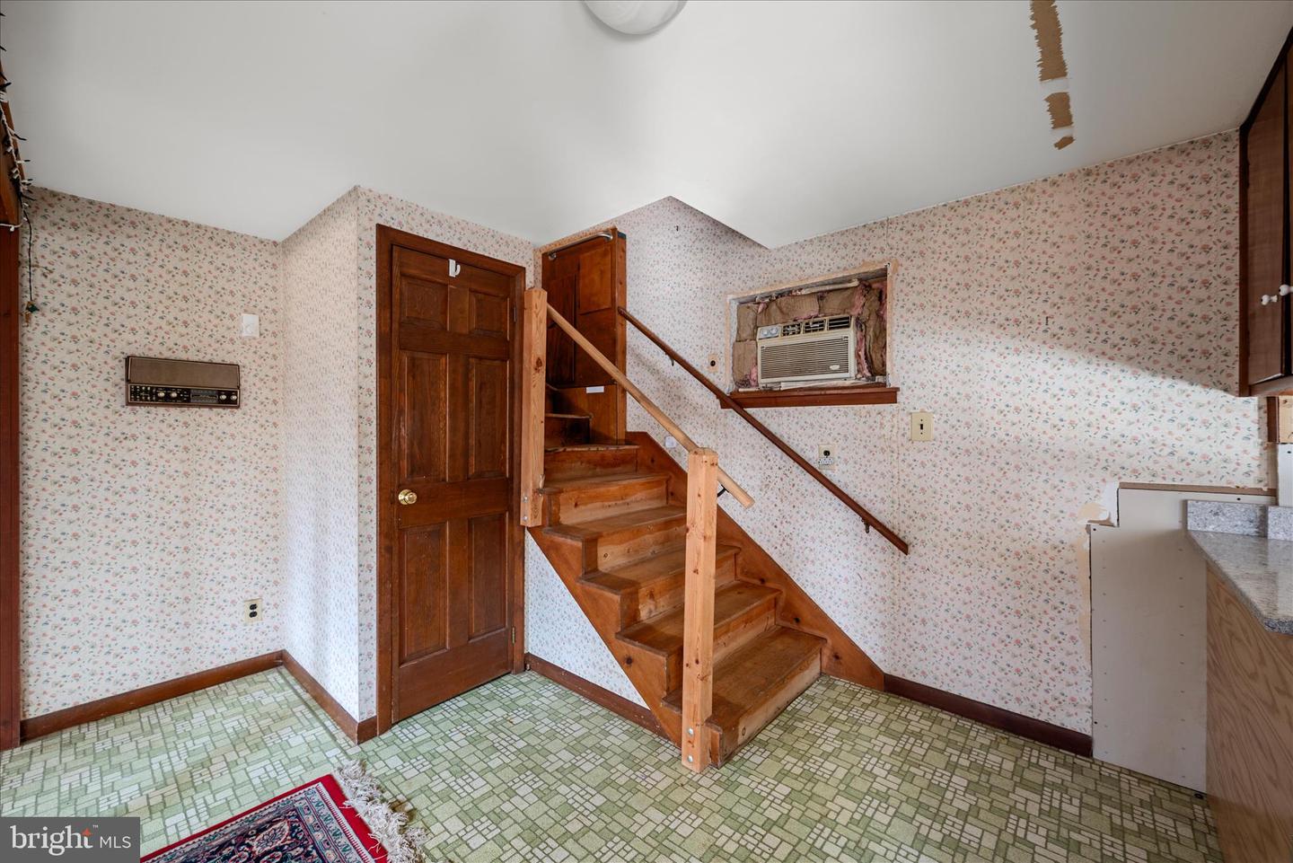 179 RIVER PARK LN, BLUEMONT, Virginia 20135, 5 Bedrooms Bedrooms, 11 Rooms Rooms,3 BathroomsBathrooms,Residential,For sale,179 RIVER PARK LN,VACL2003800 MLS # VACL2003800