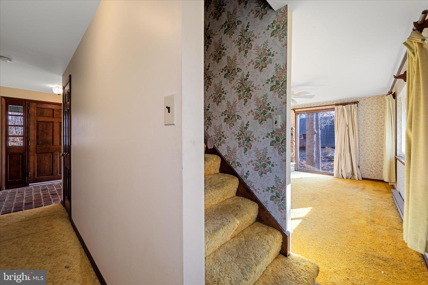 179 RIVER PARK LN, BLUEMONT, Virginia 20135, 5 Bedrooms Bedrooms, 11 Rooms Rooms,3 BathroomsBathrooms,Residential,For sale,179 RIVER PARK LN,VACL2003800 MLS # VACL2003800