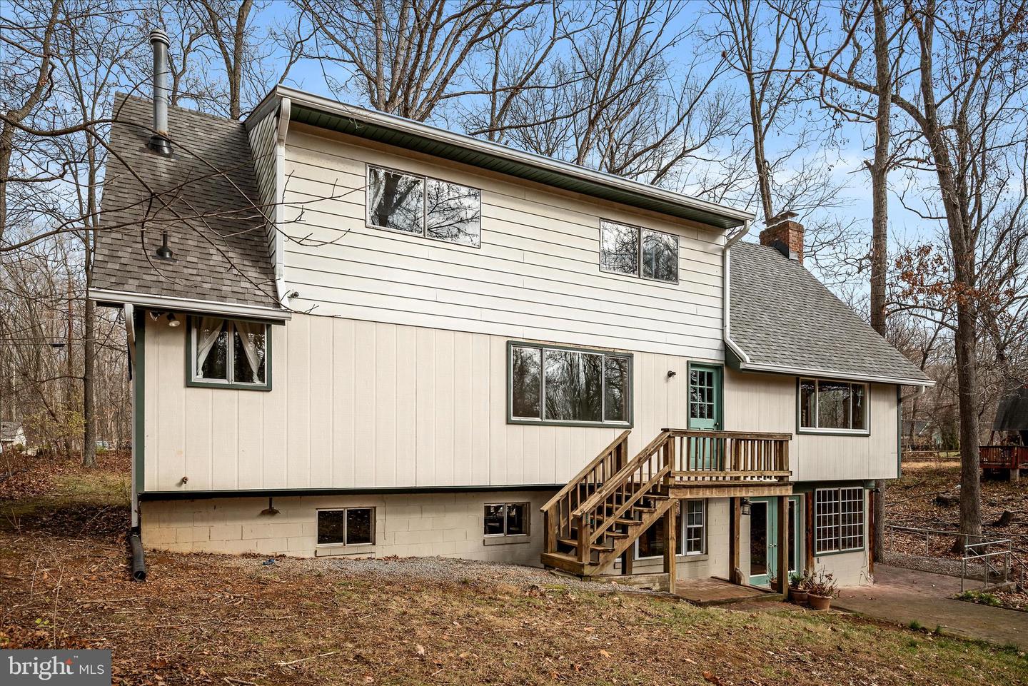 179 RIVER PARK LN, BLUEMONT, Virginia 20135, 5 Bedrooms Bedrooms, 11 Rooms Rooms,3 BathroomsBathrooms,Residential,For sale,179 RIVER PARK LN,VACL2003800 MLS # VACL2003800