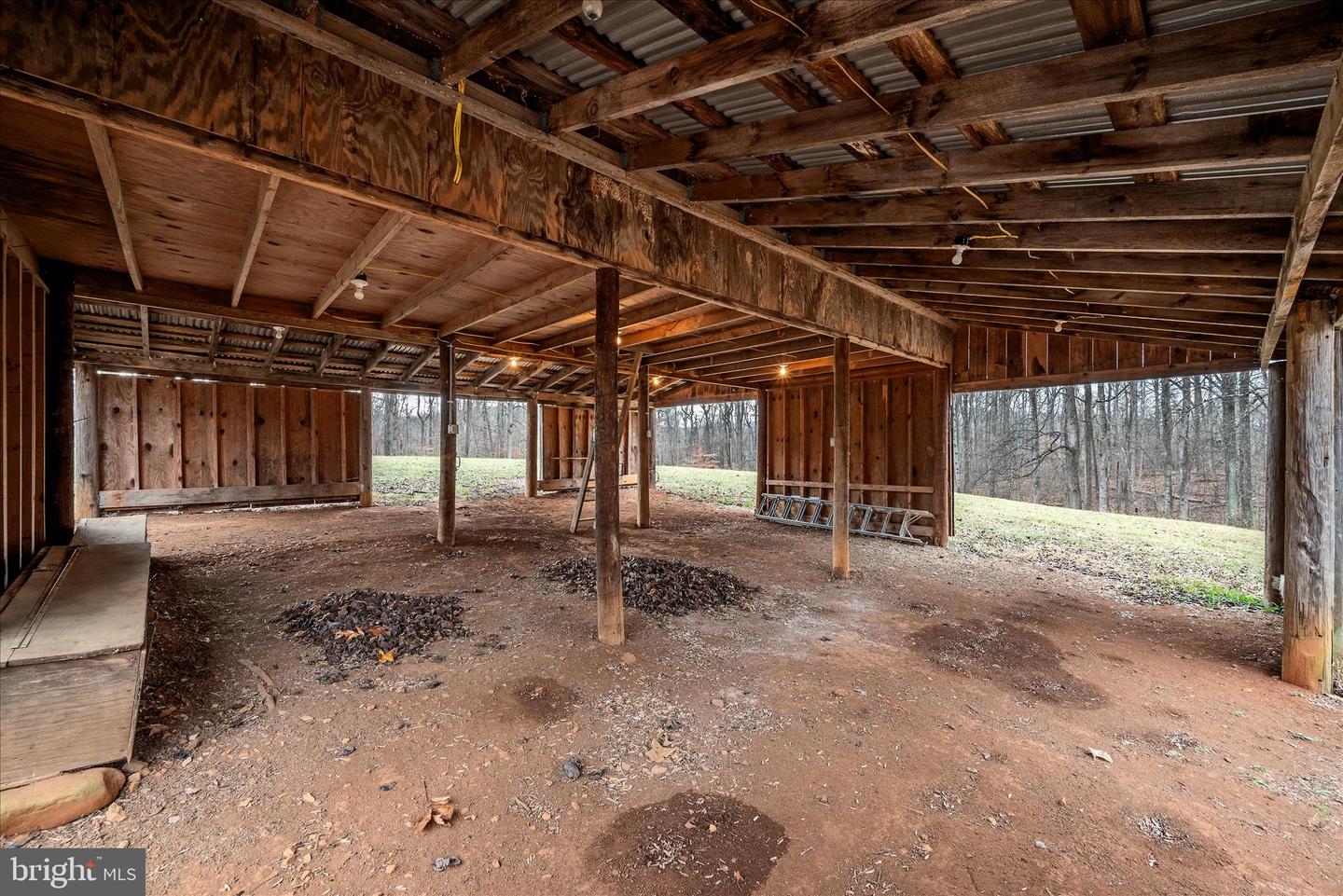 179 RIVER PARK LN, BLUEMONT, Virginia 20135, 5 Bedrooms Bedrooms, 11 Rooms Rooms,3 BathroomsBathrooms,Residential,For sale,179 RIVER PARK LN,VACL2003800 MLS # VACL2003800