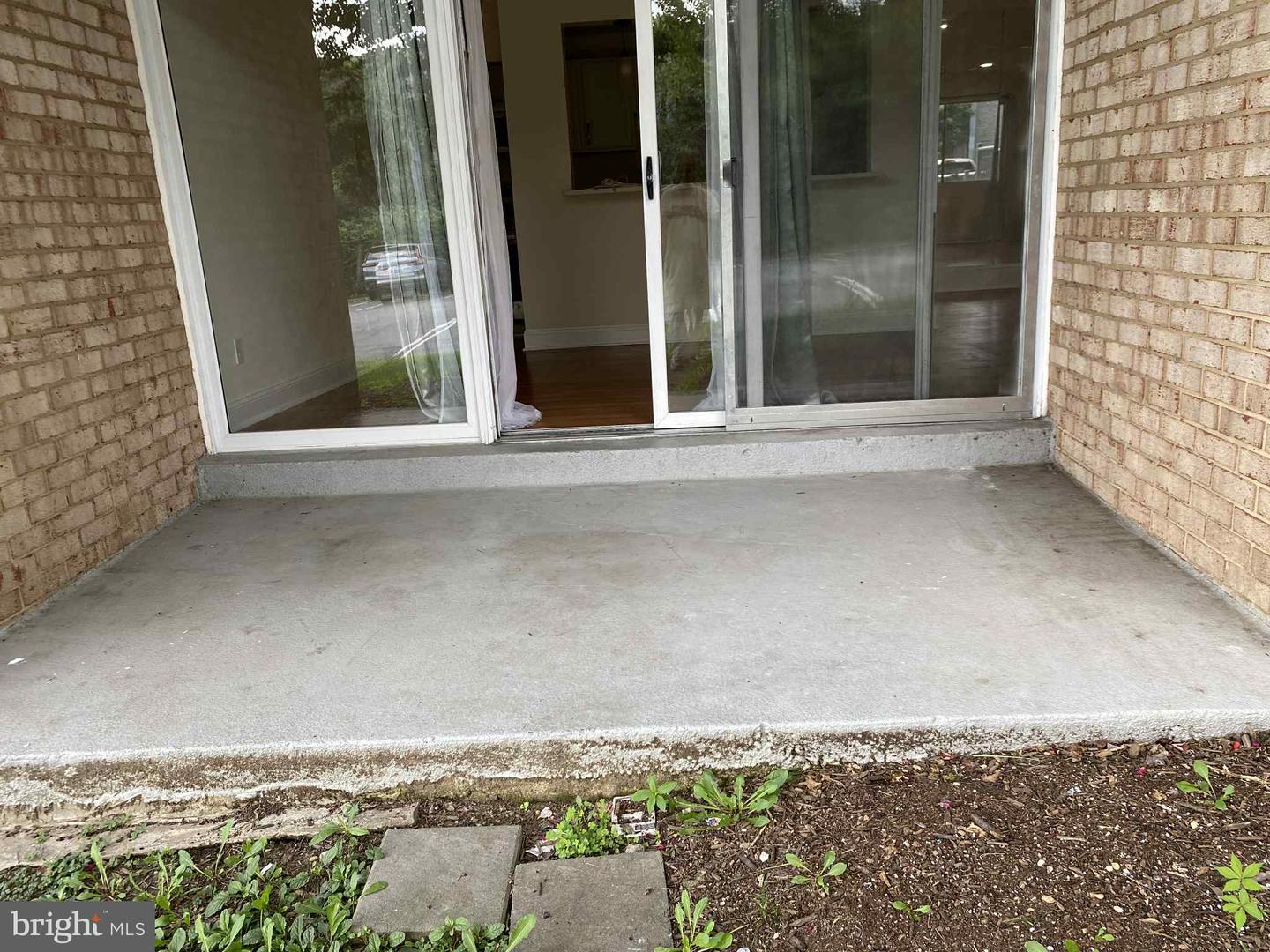 2900 KINGS CHAPEL RD #1, FALLS CHURCH, Virginia 22042, 3 Bedrooms Bedrooms, ,2 BathroomsBathrooms,Residential,For sale,2900 KINGS CHAPEL RD #1,VAFX2253266 MLS # VAFX2253266