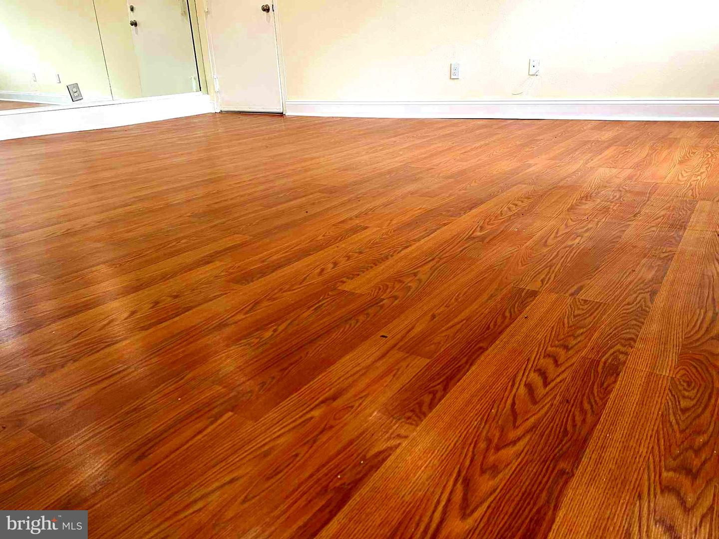 2900 KINGS CHAPEL RD #1, FALLS CHURCH, Virginia 22042, 3 Bedrooms Bedrooms, ,2 BathroomsBathrooms,Residential,For sale,2900 KINGS CHAPEL RD #1,VAFX2253266 MLS # VAFX2253266