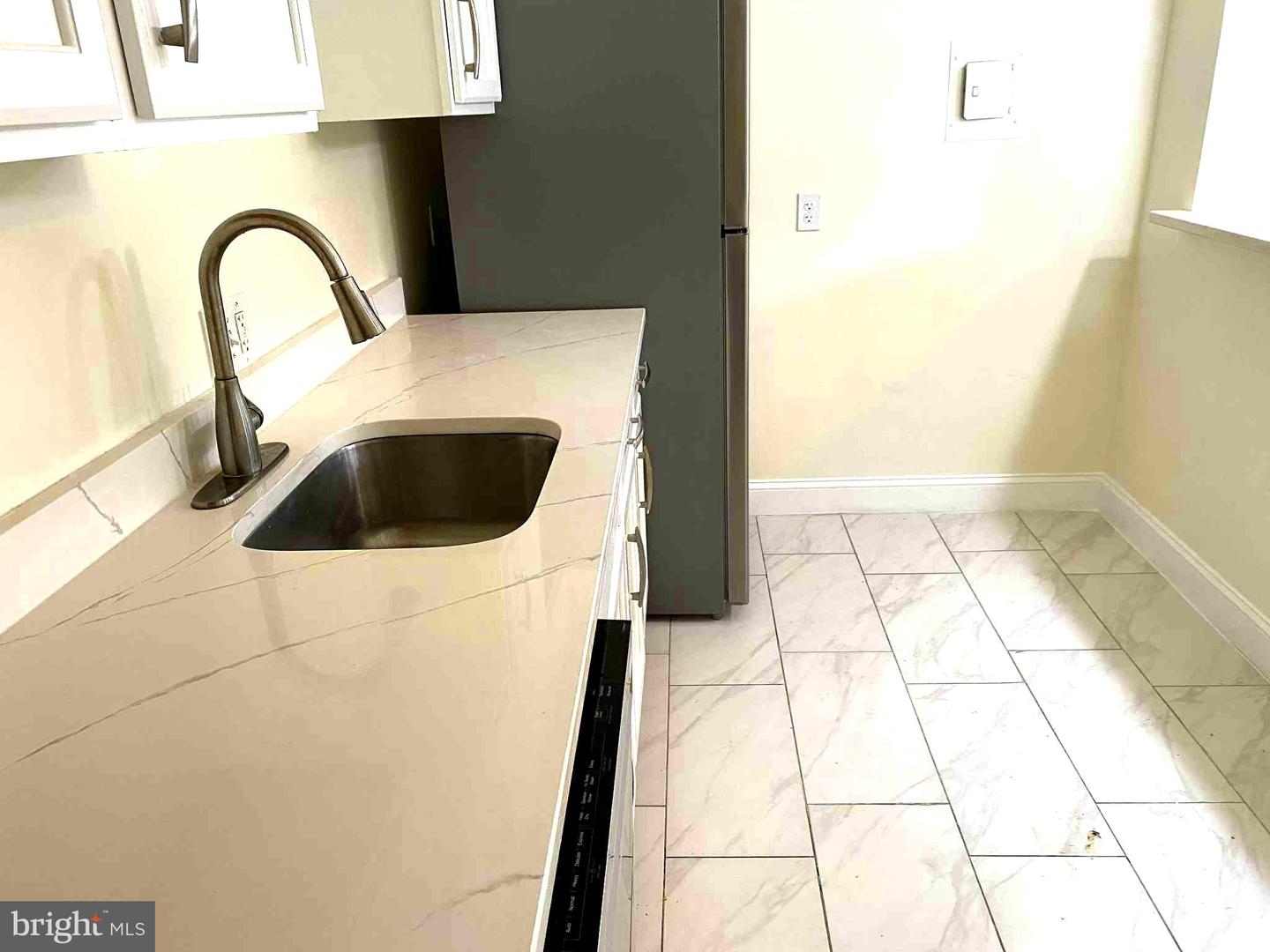 2900 KINGS CHAPEL RD #1, FALLS CHURCH, Virginia 22042, 3 Bedrooms Bedrooms, ,2 BathroomsBathrooms,Residential,For sale,2900 KINGS CHAPEL RD #1,VAFX2253266 MLS # VAFX2253266