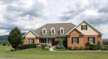 491 CLAREMONT AVE, ROCKINGHAM, Virginia 22801, 5 Bedrooms Bedrooms, ,3 BathroomsBathrooms,Residential,For sale,491 CLAREMONT AVE,668019 MLS # 668019