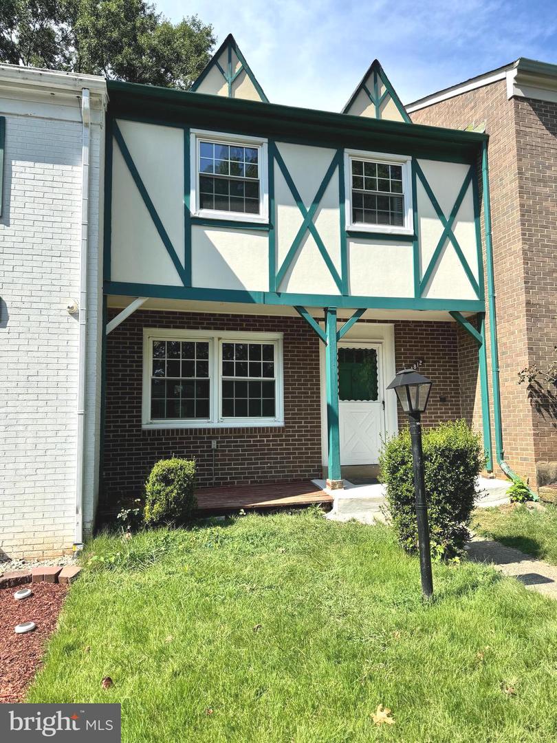 14812 SMETHWICK PL, CENTREVILLE, Virginia 20120, 3 Bedrooms Bedrooms, ,2 BathroomsBathrooms,Residential,For sale,14812 SMETHWICK PL,VAFX2263310 MLS # VAFX2263310