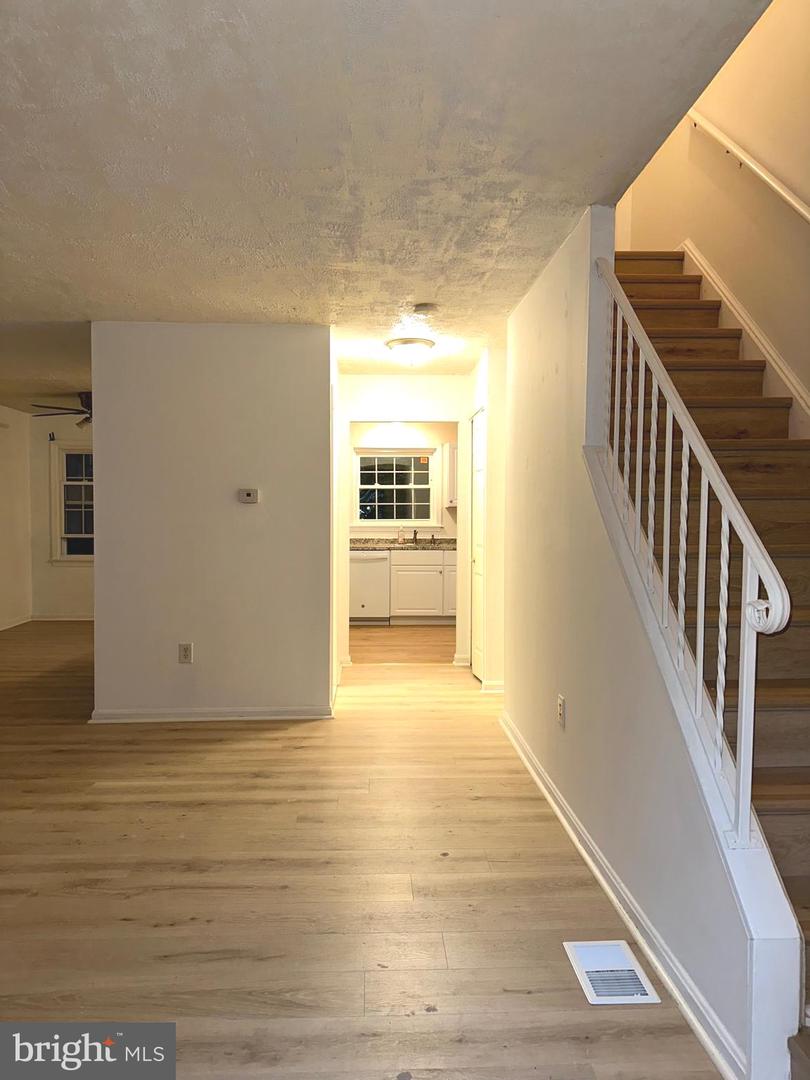 14812 SMETHWICK PL, CENTREVILLE, Virginia 20120, 3 Bedrooms Bedrooms, ,2 BathroomsBathrooms,Residential,For sale,14812 SMETHWICK PL,VAFX2263310 MLS # VAFX2263310