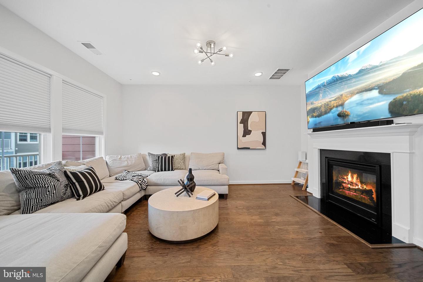 10719 VIOGNIER TER, FAIRFAX, Virginia 22032, 3 Bedrooms Bedrooms, ,2 BathroomsBathrooms,Residential,For sale,10719 VIOGNIER TER,VAFX2273014 MLS # VAFX2273014 10719 VIOGNIER TER, FAIRFAX, Virginia 22032, 3 Bedrooms Bedrooms, ,2 BathroomsBathrooms,Residential,For sale,10719 VIOGNIER TER,VAFX2273014 MLS # VAFX2273014