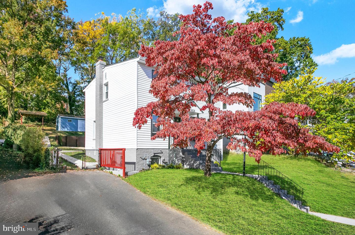 1404 N POWHATAN ST, ARLINGTON, Virginia 22205, 3 Bedrooms Bedrooms, ,4 BathroomsBathrooms,Residential,For sale,1404 N POWHATAN ST,VAAR2063966 MLS # VAAR2063966