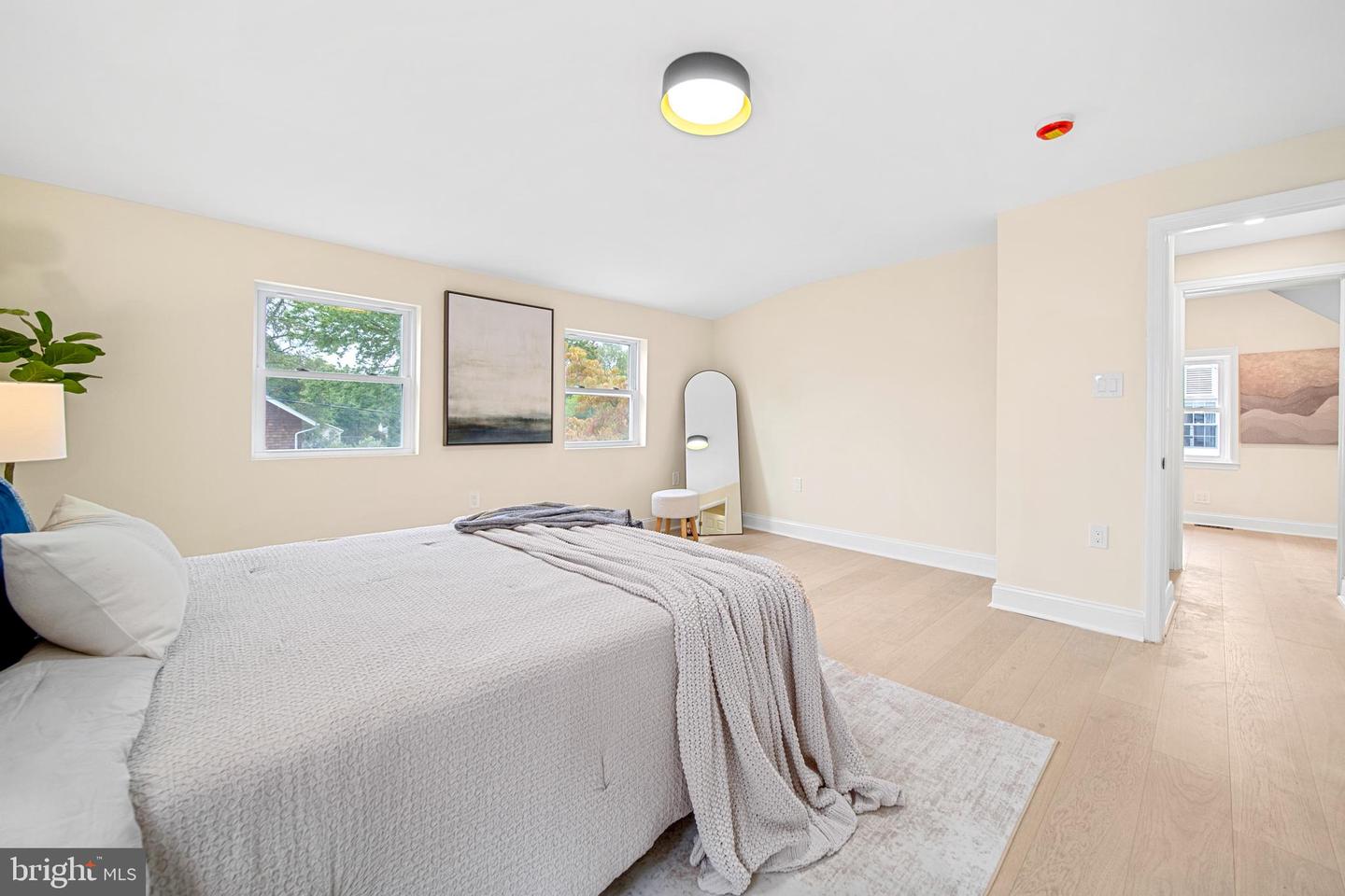 1404 N POWHATAN ST, ARLINGTON, Virginia 22205, 3 Bedrooms Bedrooms, ,4 BathroomsBathrooms,Residential,For sale,1404 N POWHATAN ST,VAAR2063966 MLS # VAAR2063966