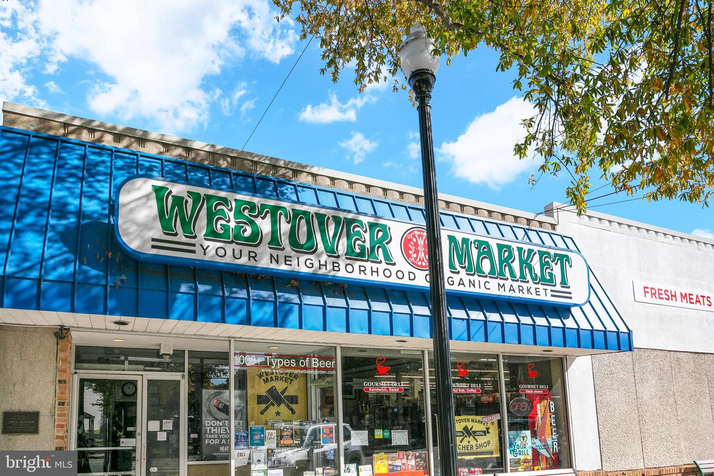 1404 N POWHATAN ST, ARLINGTON, Virginia 22205, 3 Bedrooms Bedrooms, ,4 BathroomsBathrooms,Residential,For sale,1404 N POWHATAN ST,VAAR2063966 MLS # VAAR2063966