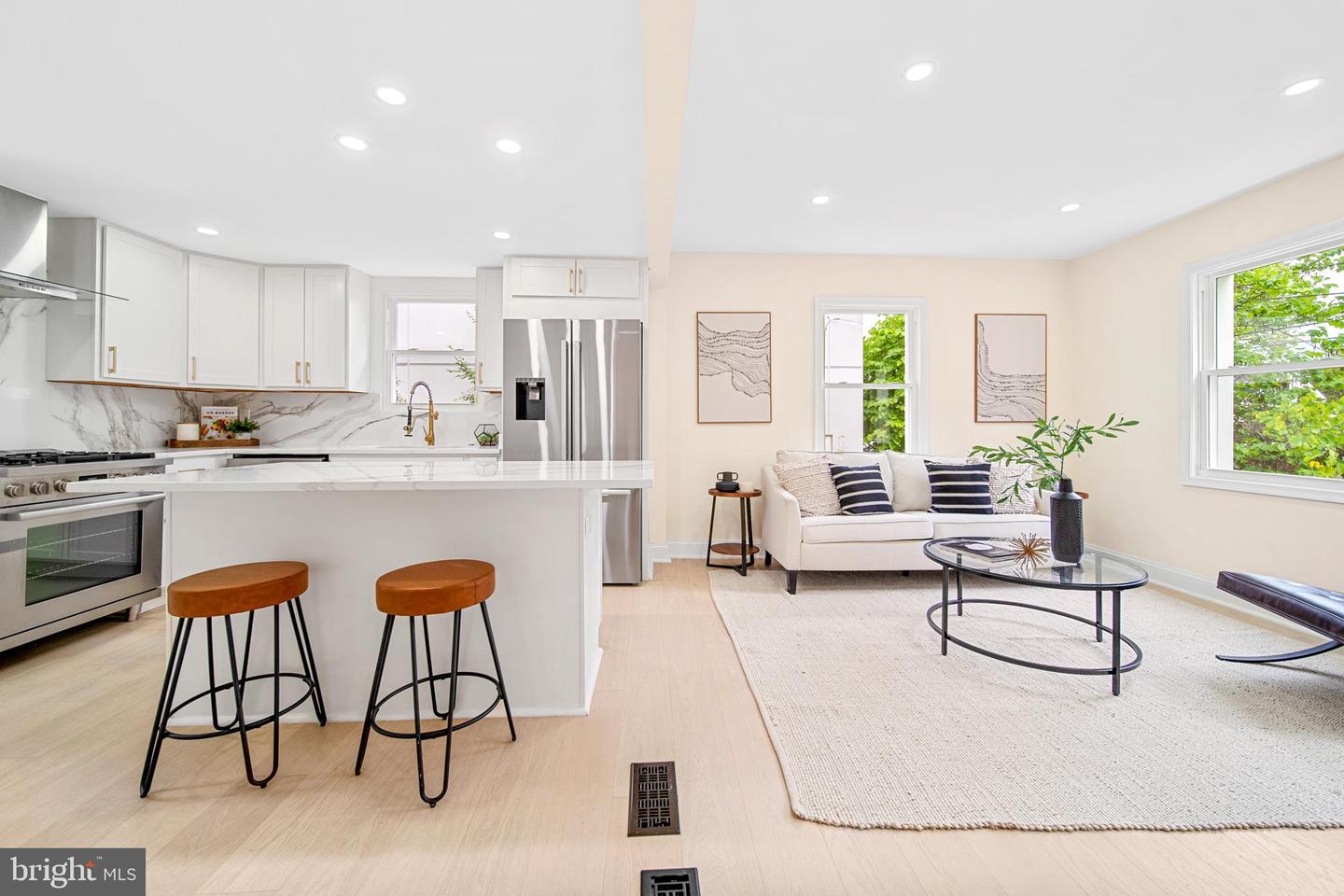 1404 N POWHATAN ST, ARLINGTON, Virginia 22205, 3 Bedrooms Bedrooms, ,4 BathroomsBathrooms,Residential,For sale,1404 N POWHATAN ST,VAAR2063966 MLS # VAAR2063966