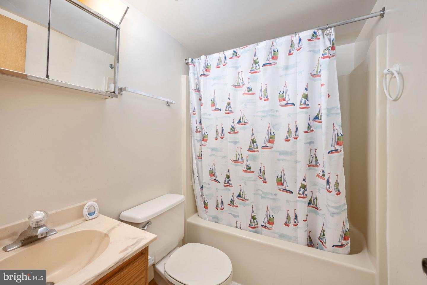 6207 POSSUM TROT CT, MANASSAS, Virginia 20112, 5 Bedrooms Bedrooms, ,3 BathroomsBathrooms,Residential,For sale,6207 POSSUM TROT CT,VAPW2104656 MLS # VAPW2104656 6207 POSSUM TROT CT, MANASSAS, Virginia 20112, 5 Bedrooms Bedrooms, ,3 BathroomsBathrooms,Residential,For sale,6207 POSSUM TROT CT,VAPW2104656 MLS # VAPW2104656