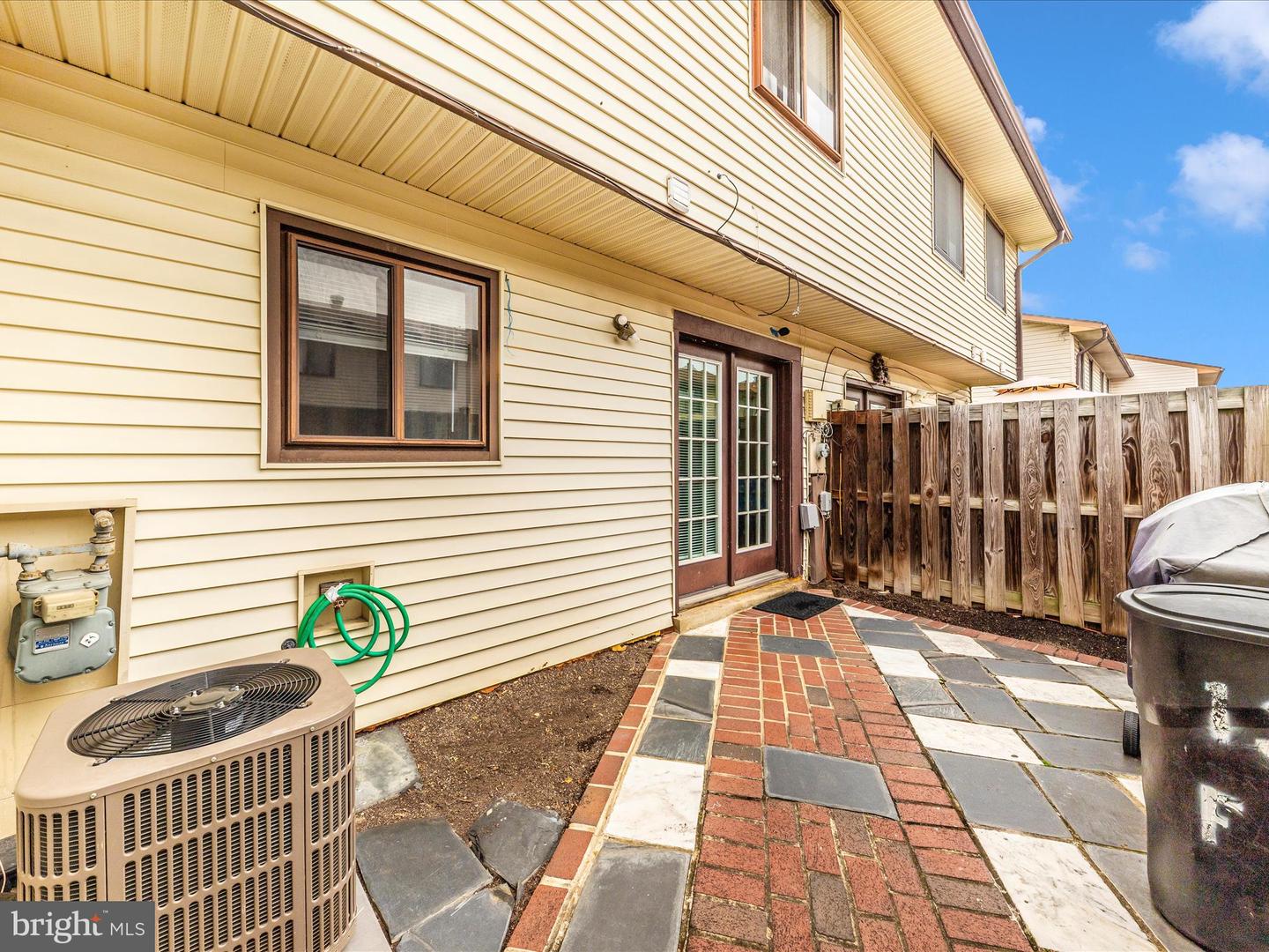 8413 FUERTE CT #127, ALEXANDRIA, Virginia 22309, 3 Bedrooms Bedrooms, ,1 BathroomBathrooms,Residential,For sale,8413 FUERTE CT #127,VAFX2269532 MLS # VAFX2269532