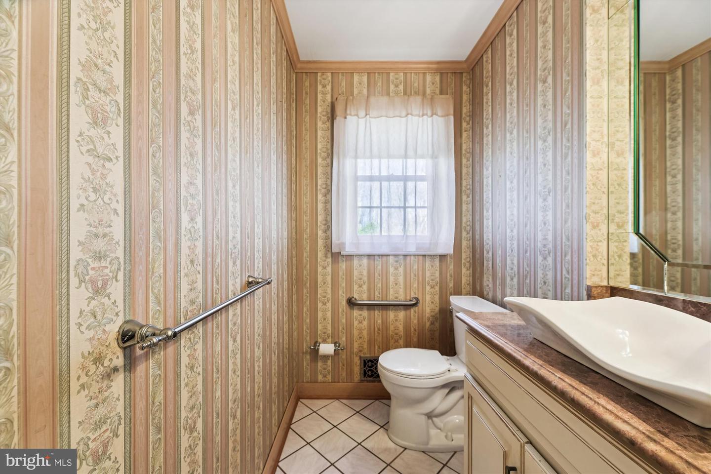 8510 BROWNING CT, ANNANDALE, Virginia 22003, 4 Bedrooms Bedrooms, ,2 BathroomsBathrooms,Residential,For sale,8510 BROWNING CT,VAFX2270222 MLS # VAFX2270222